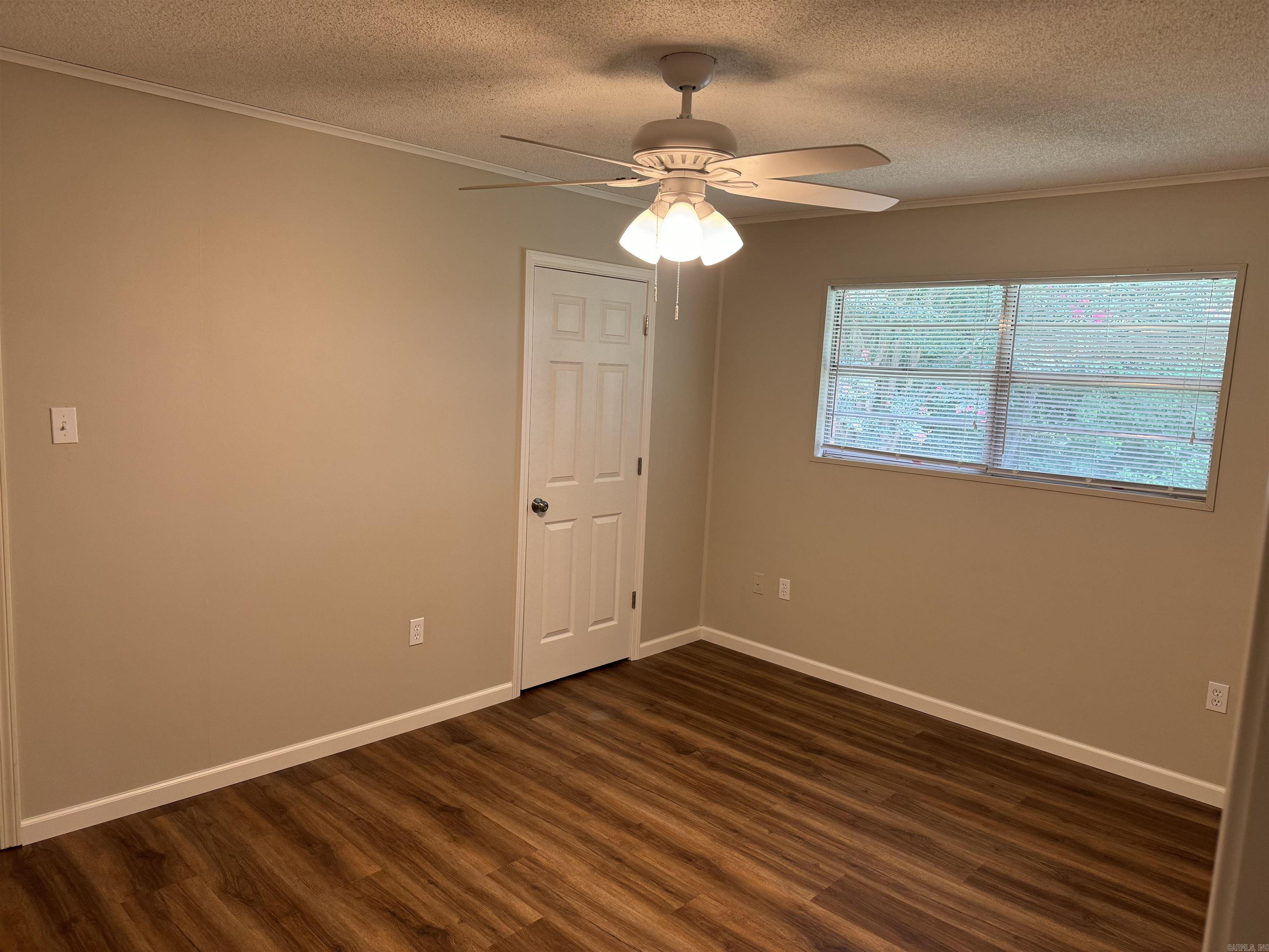 199 S Center  Conway, AR