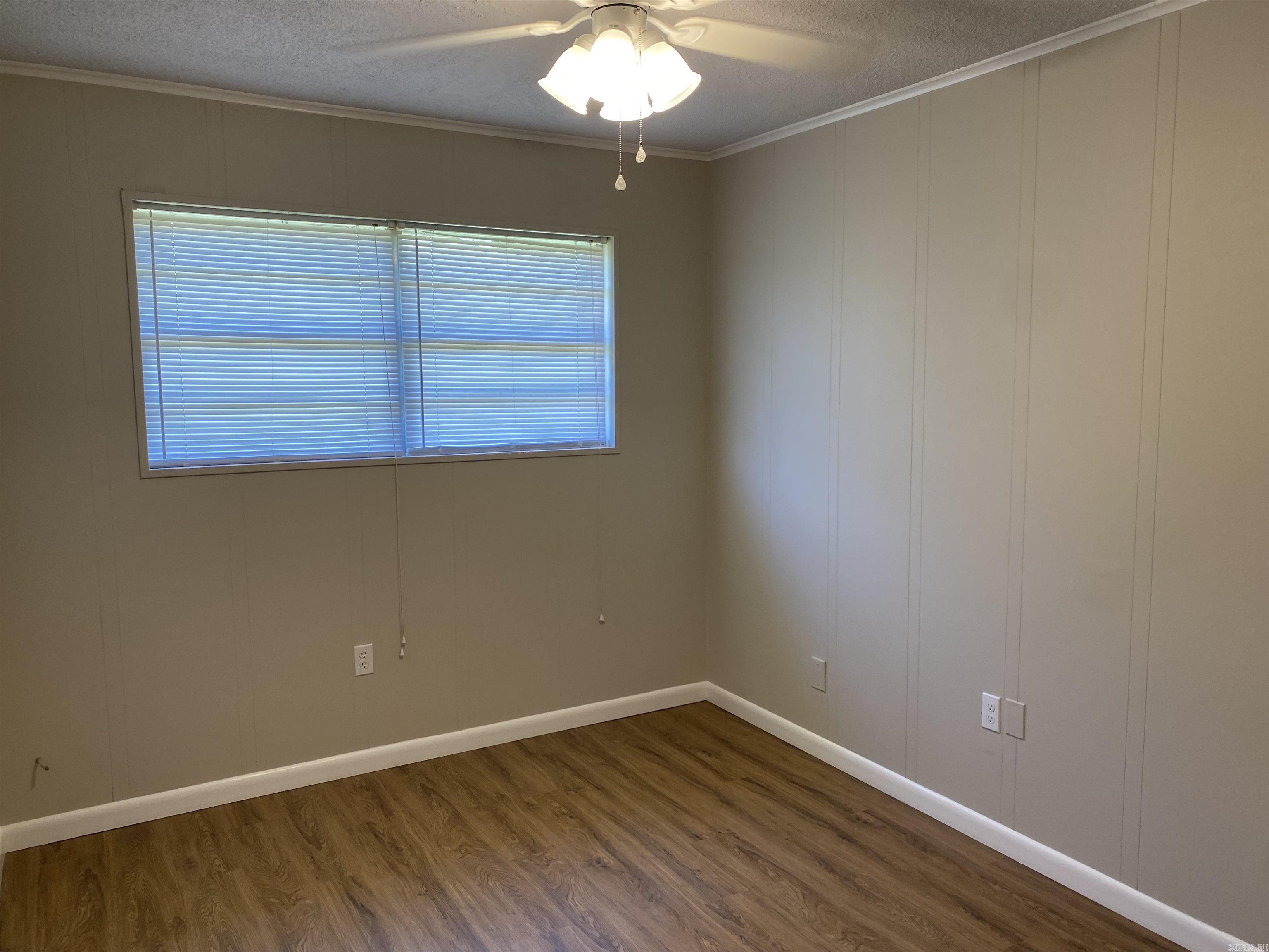 199 S Center  Conway, AR