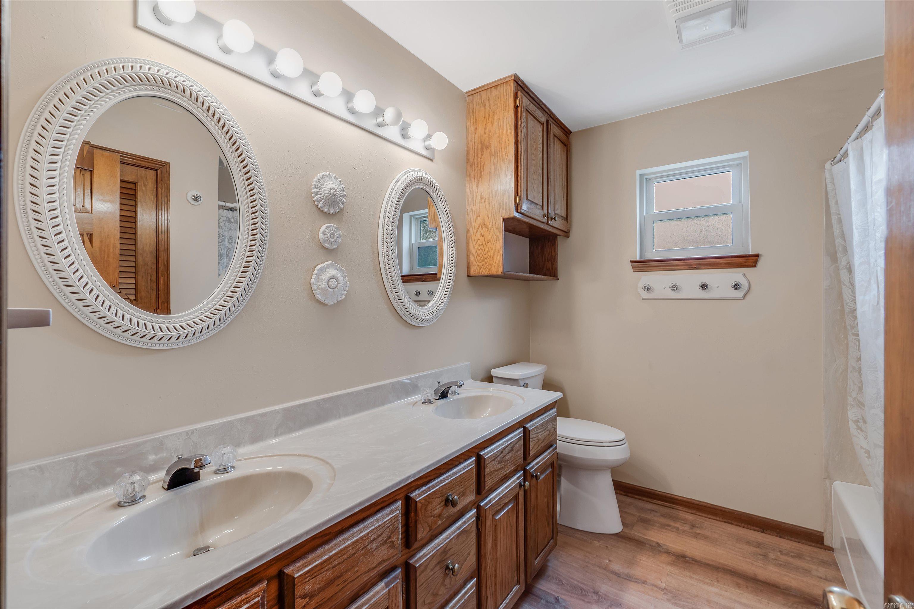 4202 Stoneview Court Little Rock, AR 72212