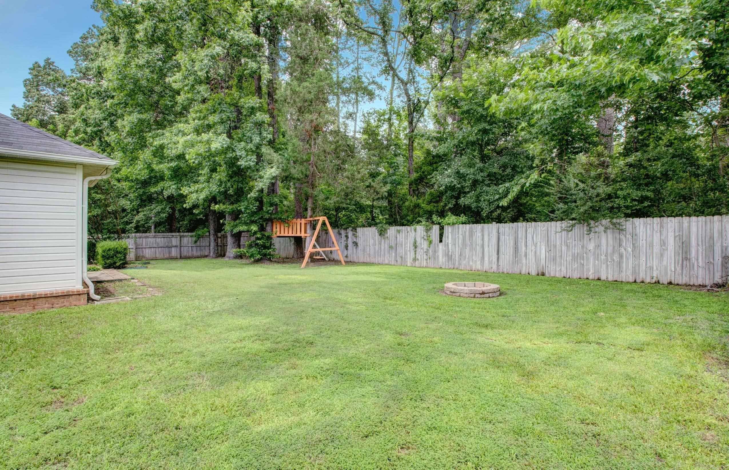 24 Cedarwood Drive  Cabot, AR