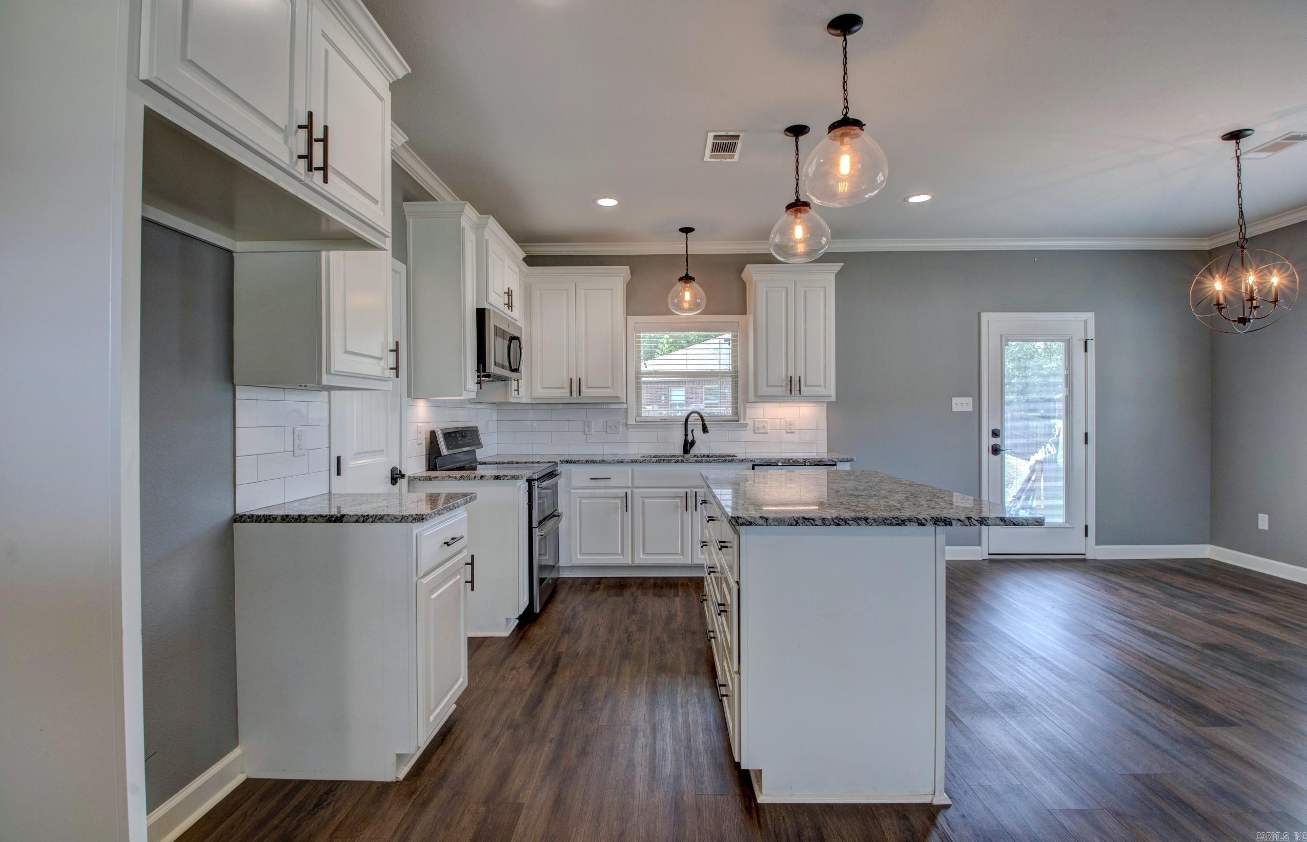 513 Sweet Gum Court  Cabot, AR