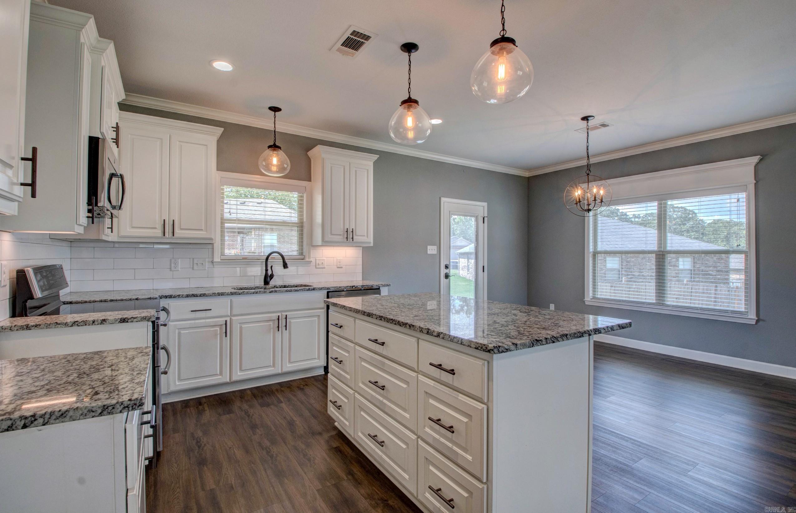 513 Sweet Gum Court  Cabot, AR