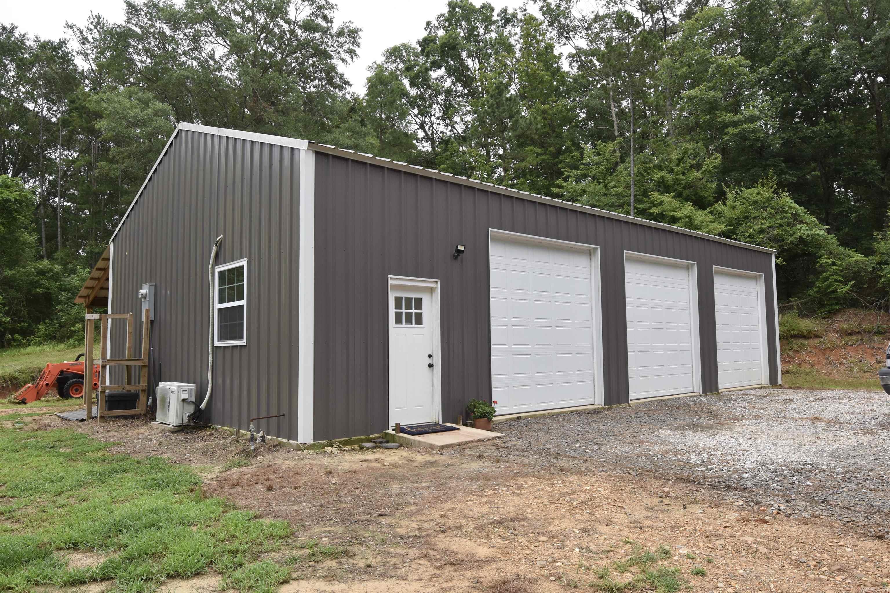 1442 Country Club  Arkadelphia, AR