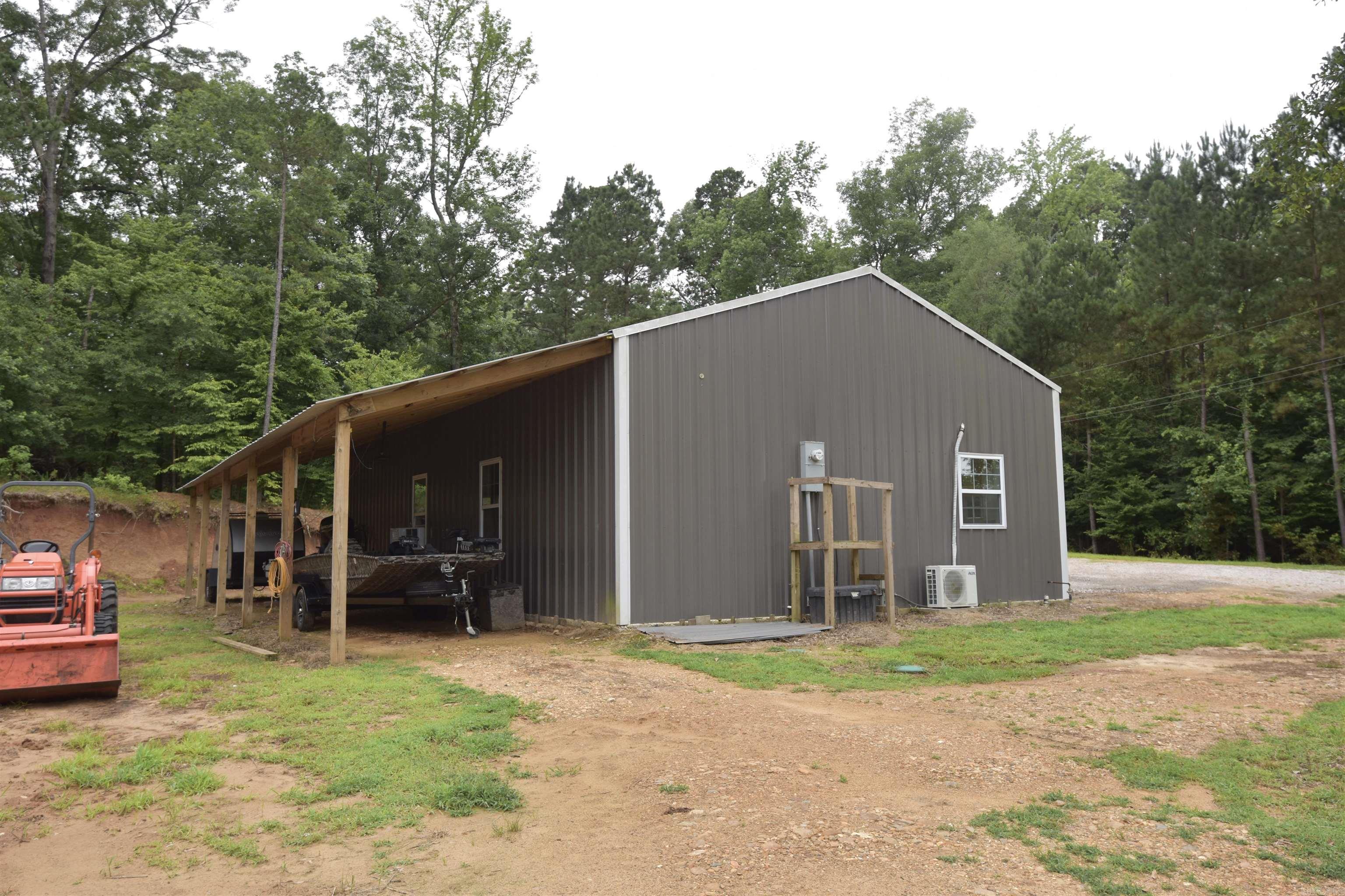 1442 Country Club Road Arkadelphia, AR 71923