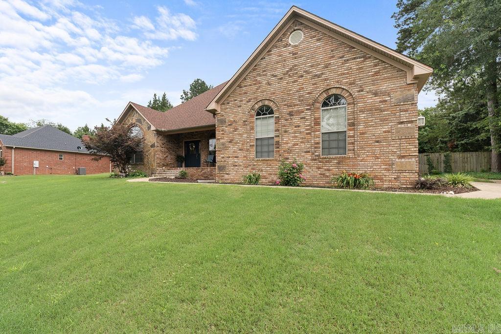 31 Auburn Hills Dr  Greenbrier, AR