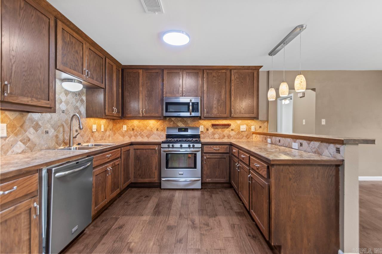 1235 Odessa  Benton, AR