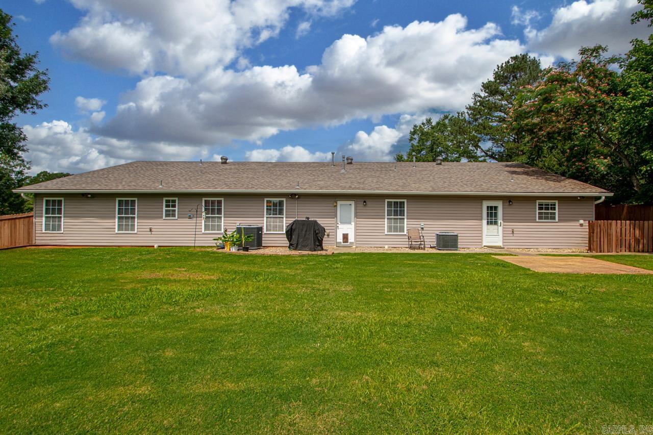 1235 Odessa  Benton, AR