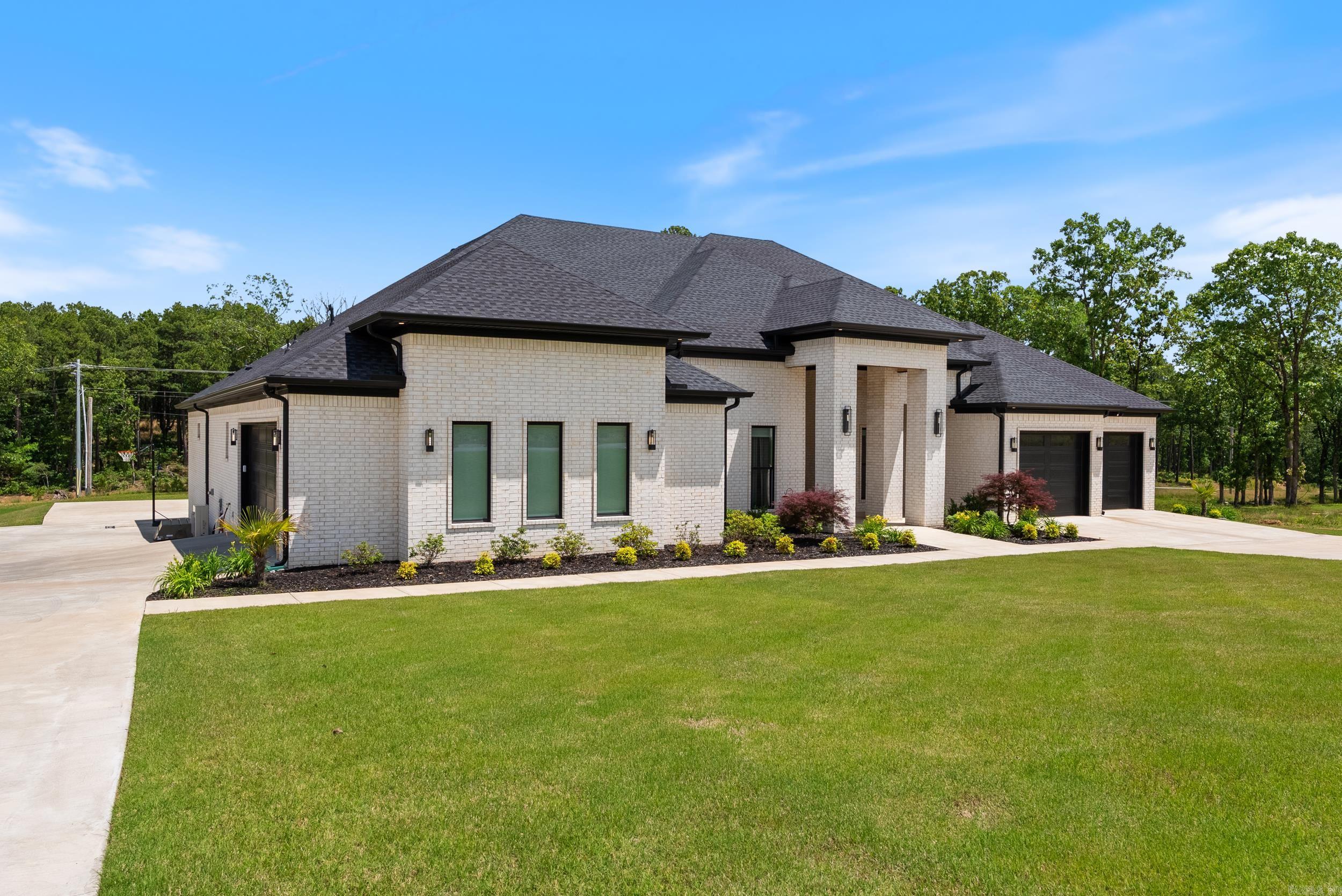 2960 Orchard View  Conway, AR