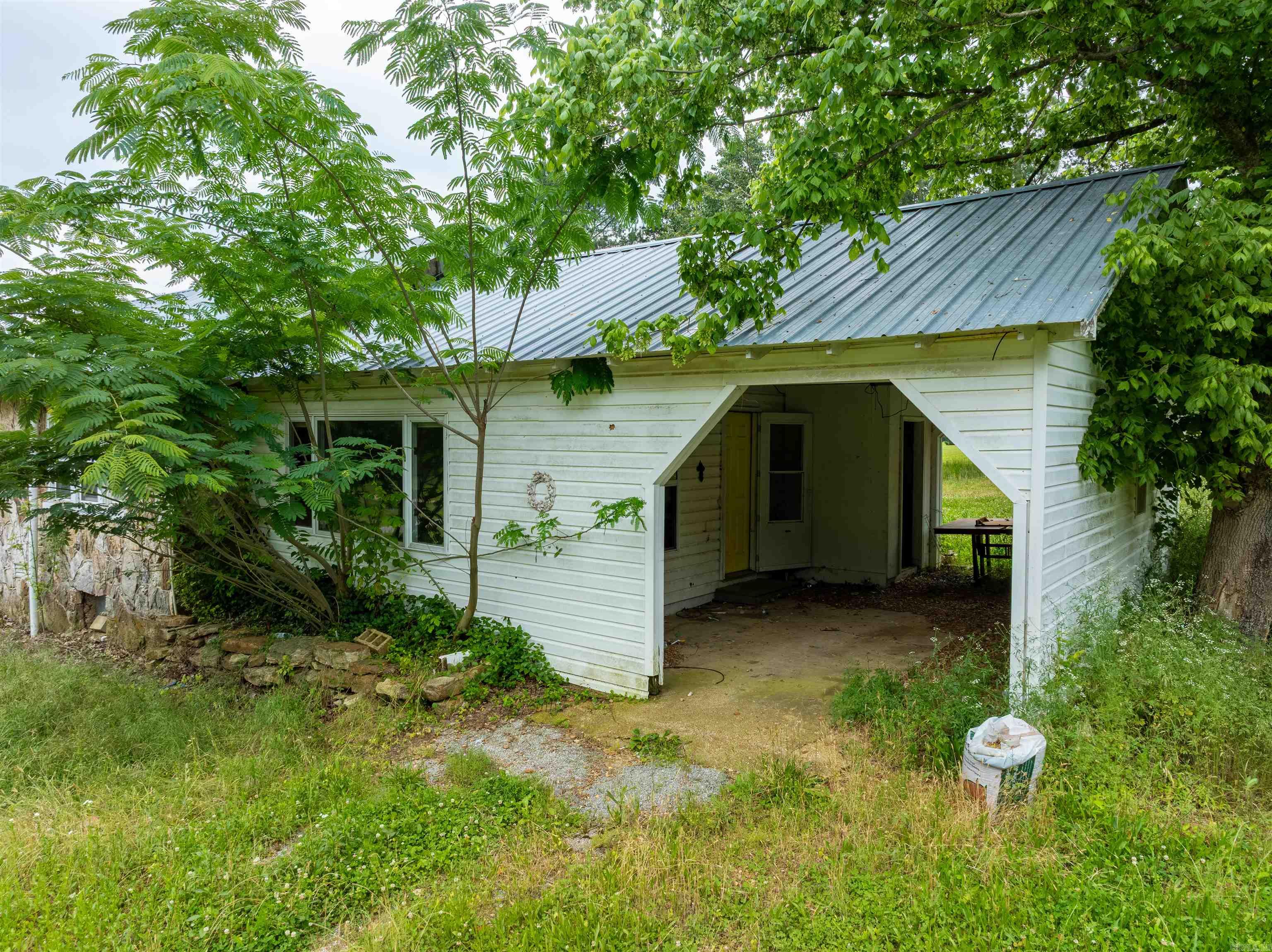 495 Nelsonville  Smithville, AR
