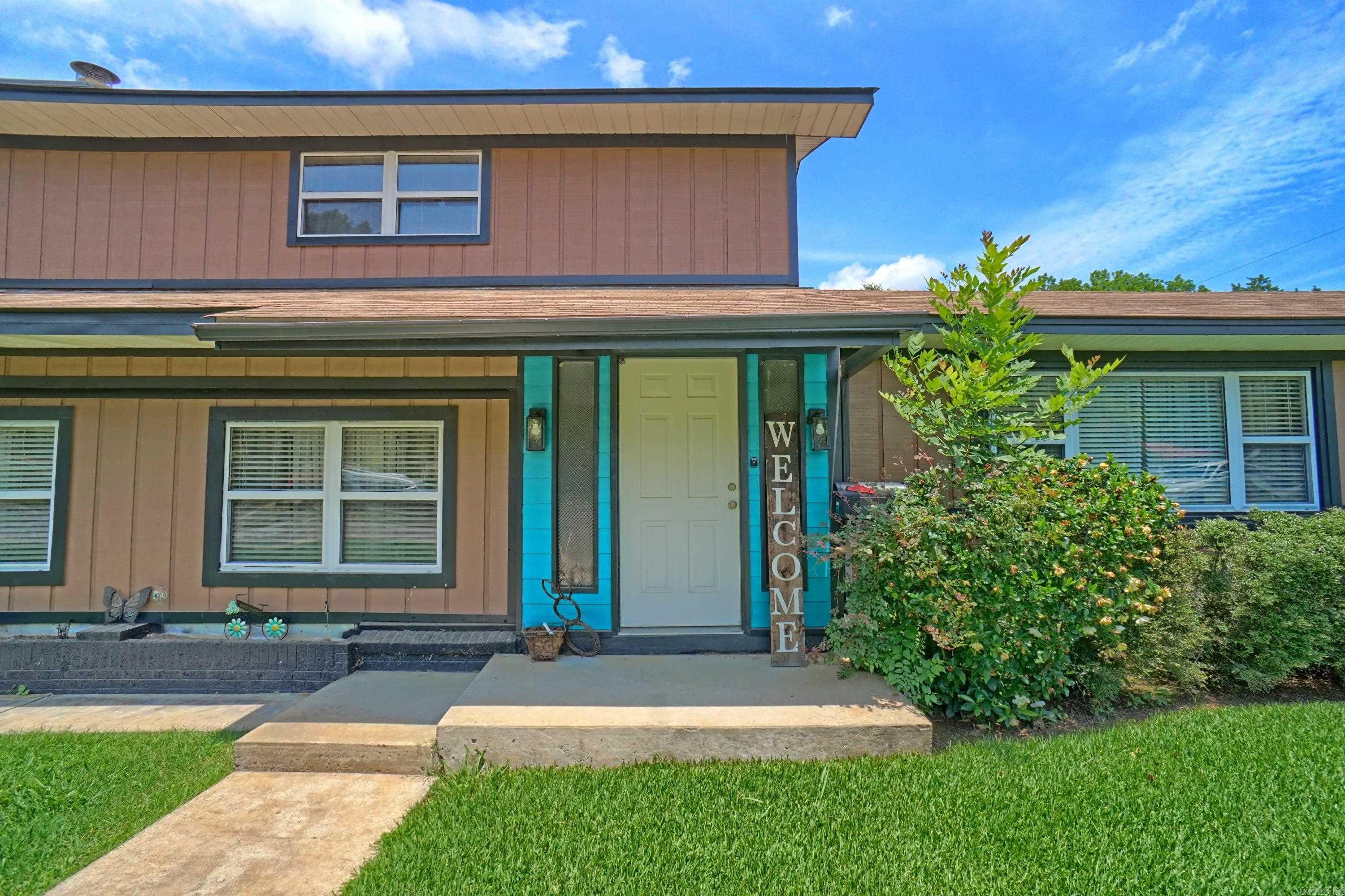 1418 W 2nd  Russellville, AR