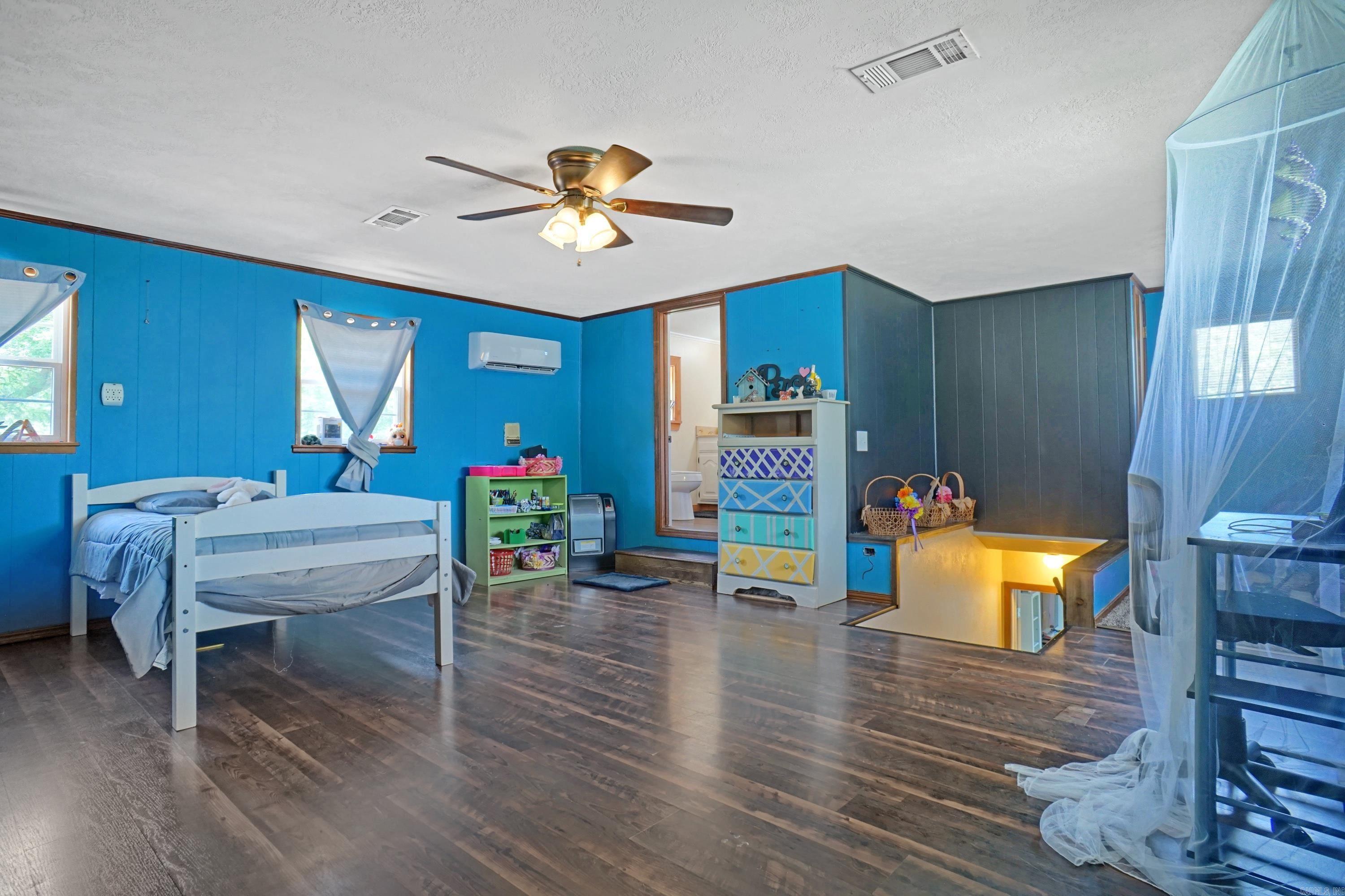 1418 W 2nd  Russellville, AR