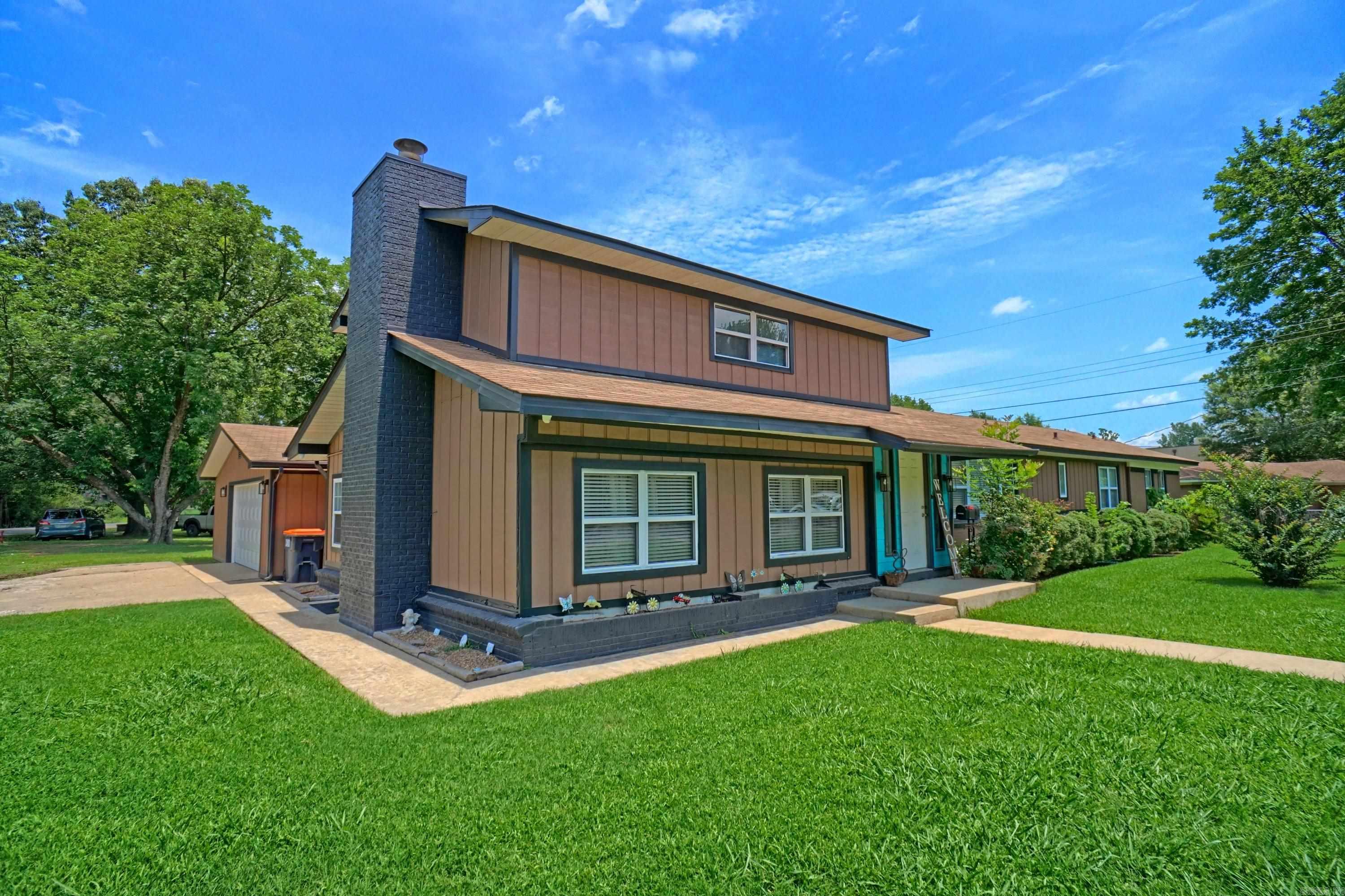 1418 W 2nd  Russellville, AR