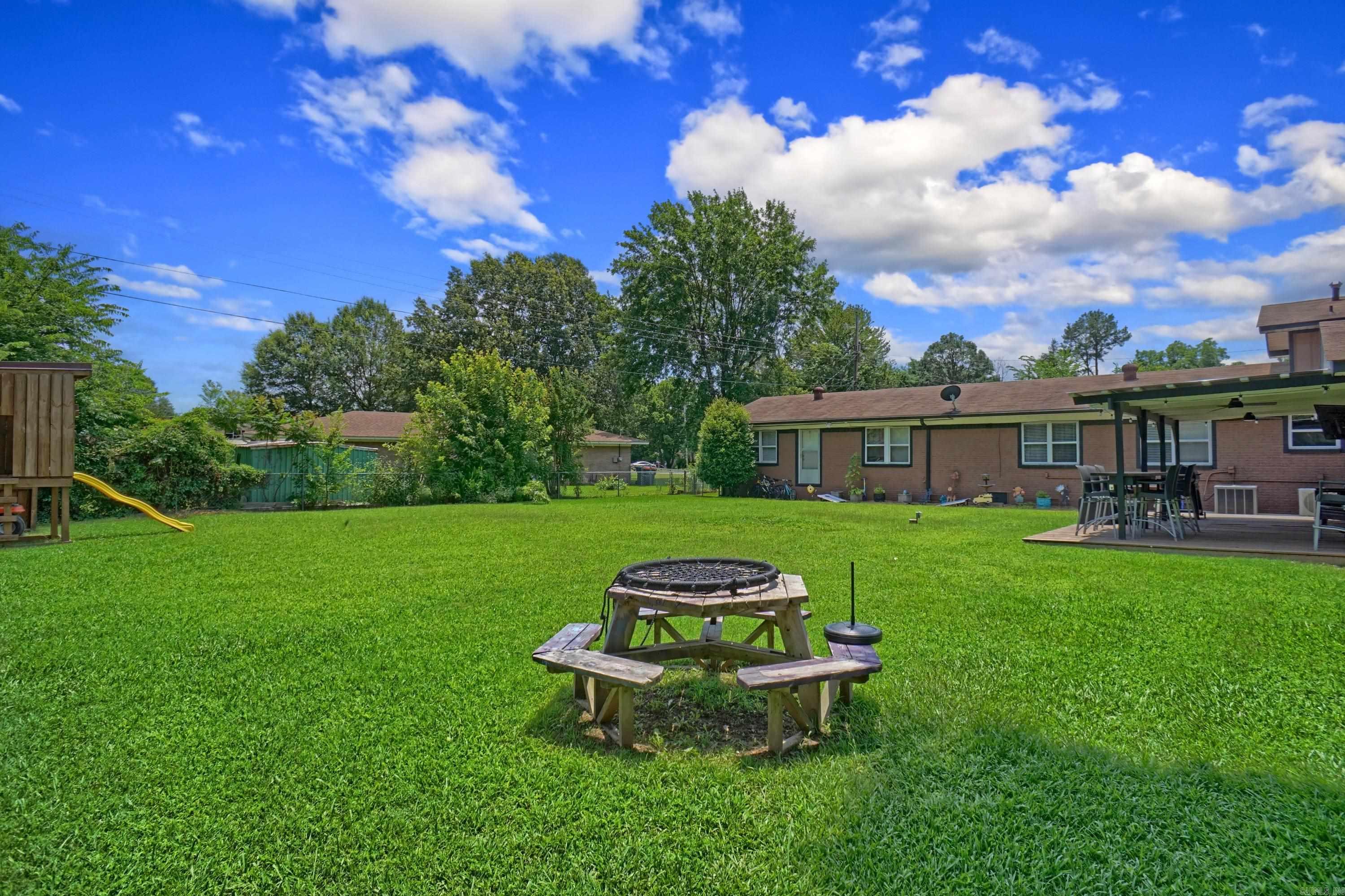 1418 W 2nd  Russellville, AR