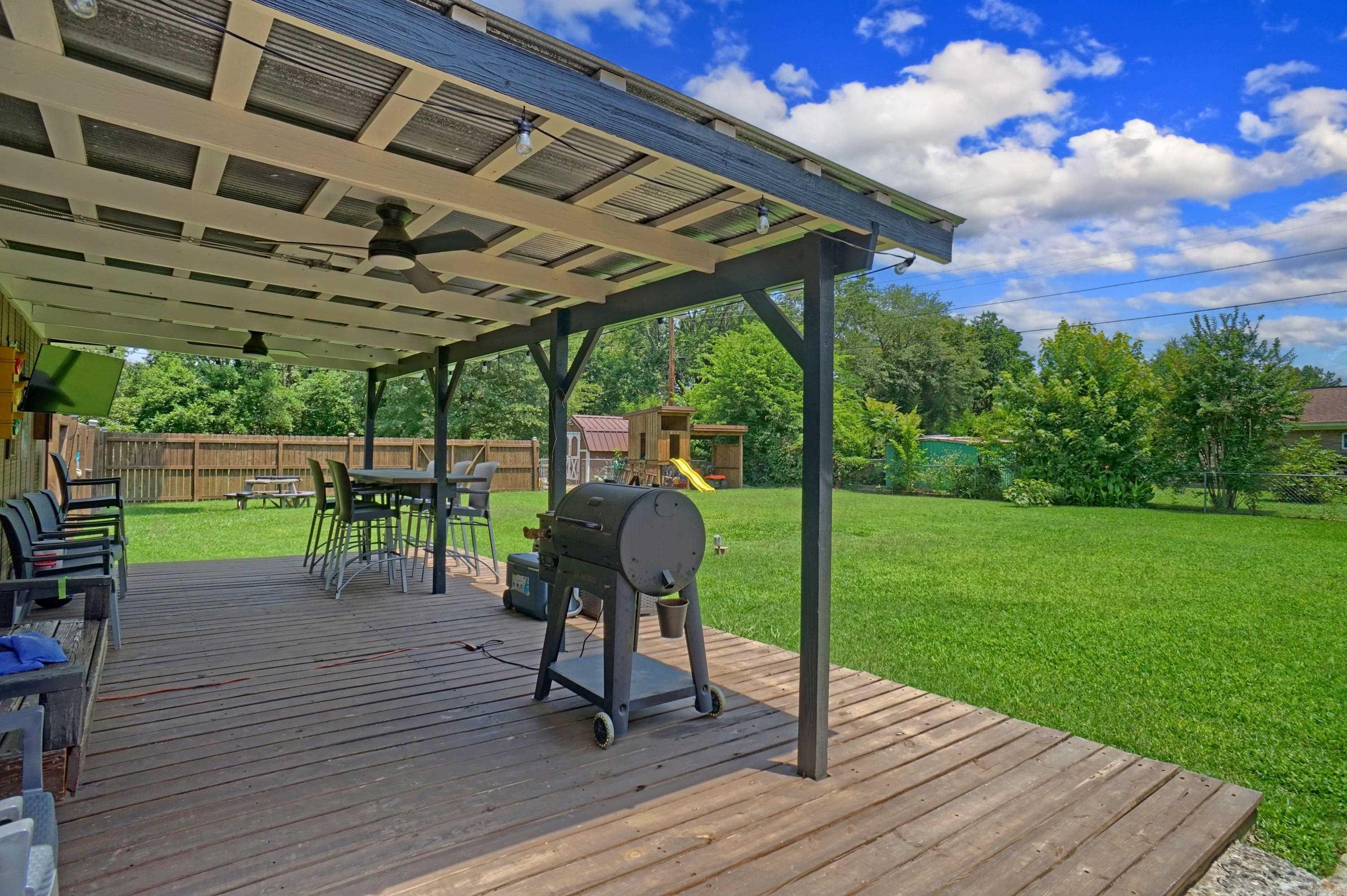 1418 W 2nd  Russellville, AR