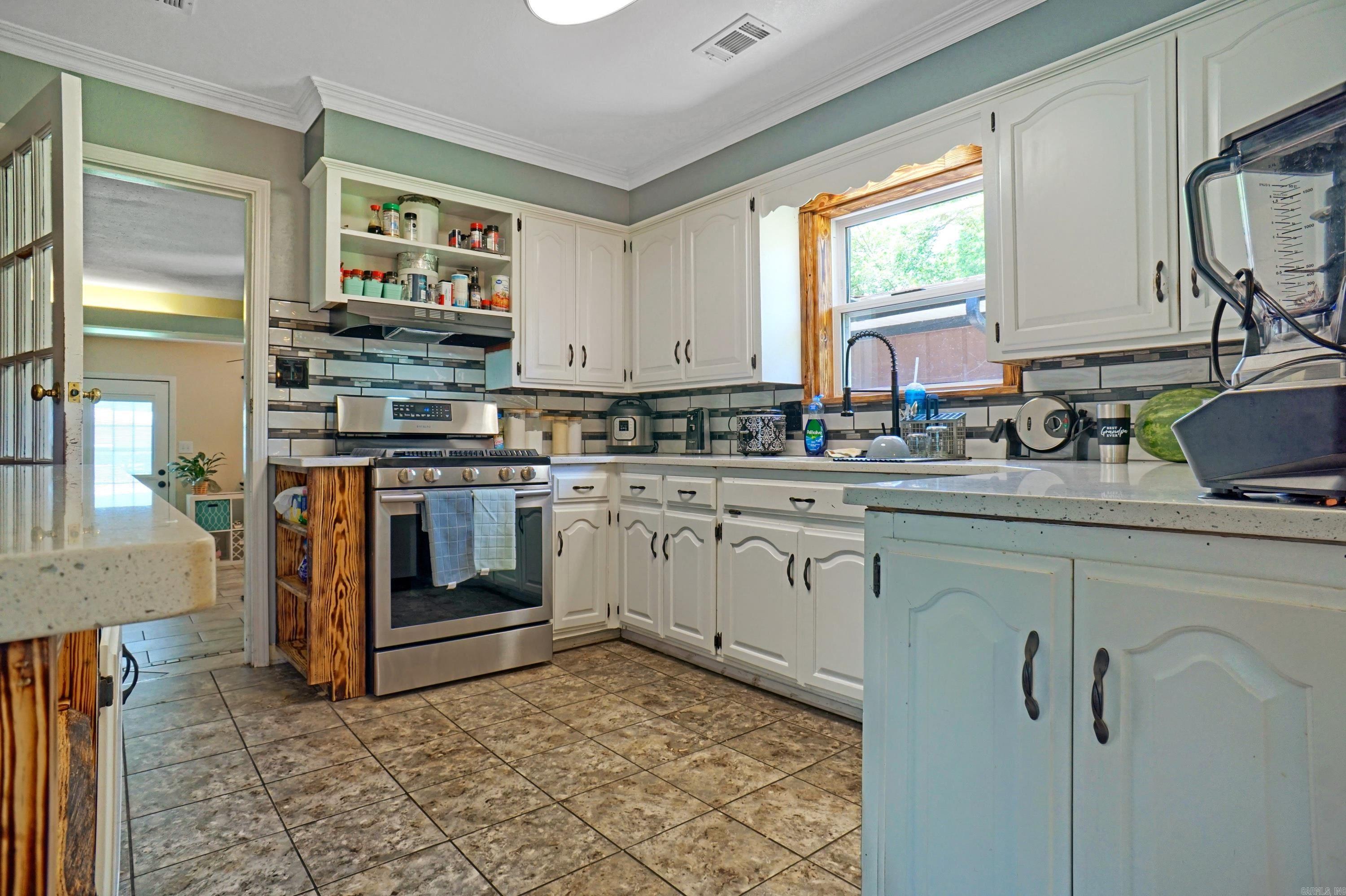 1418 W 2nd  Russellville, AR