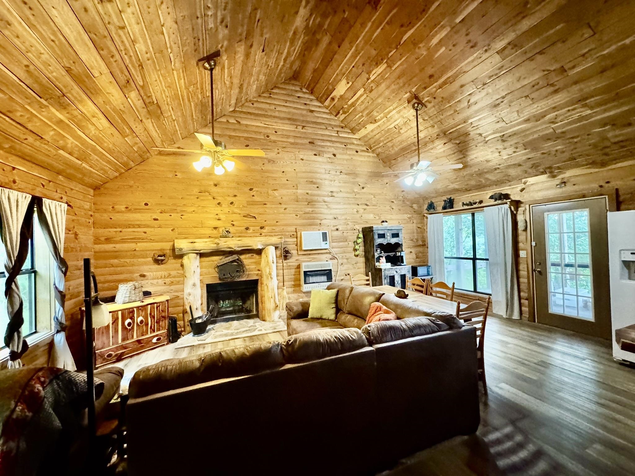 434 R.S. Bluffs Road  Melbourne, AR