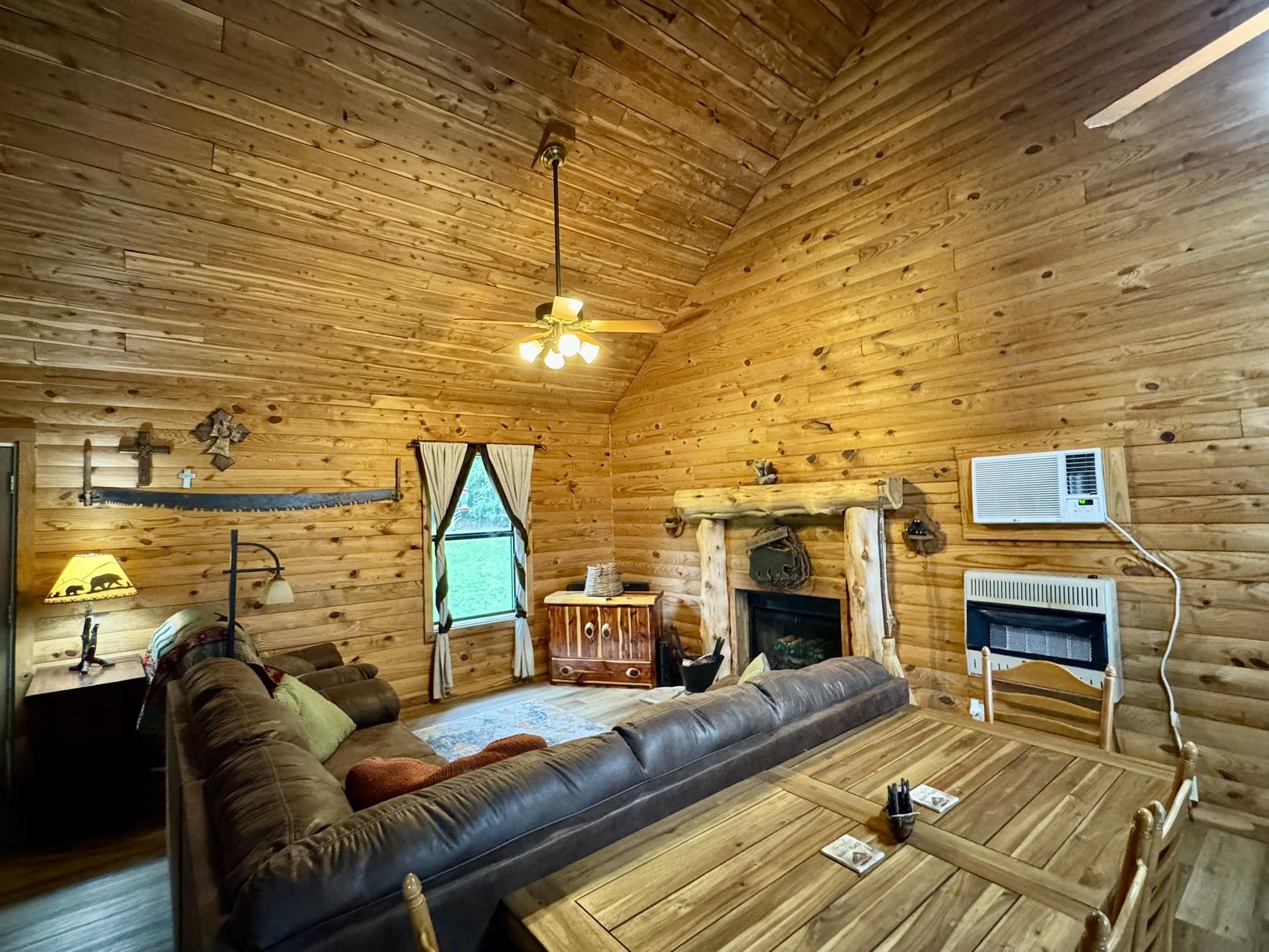 434 R.S. Bluffs Road  Melbourne, AR