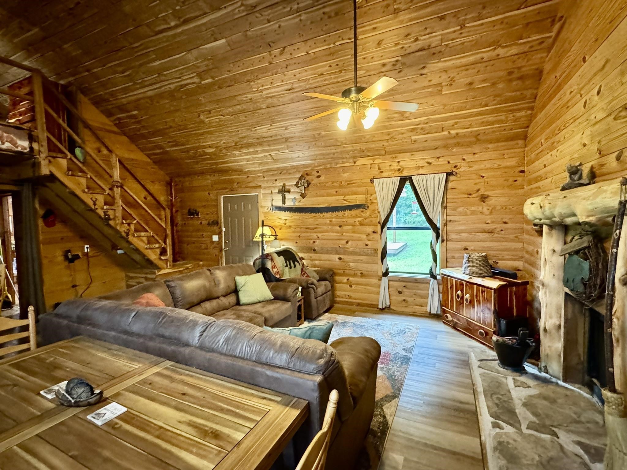 434 R.S. Bluffs Road  Melbourne, AR