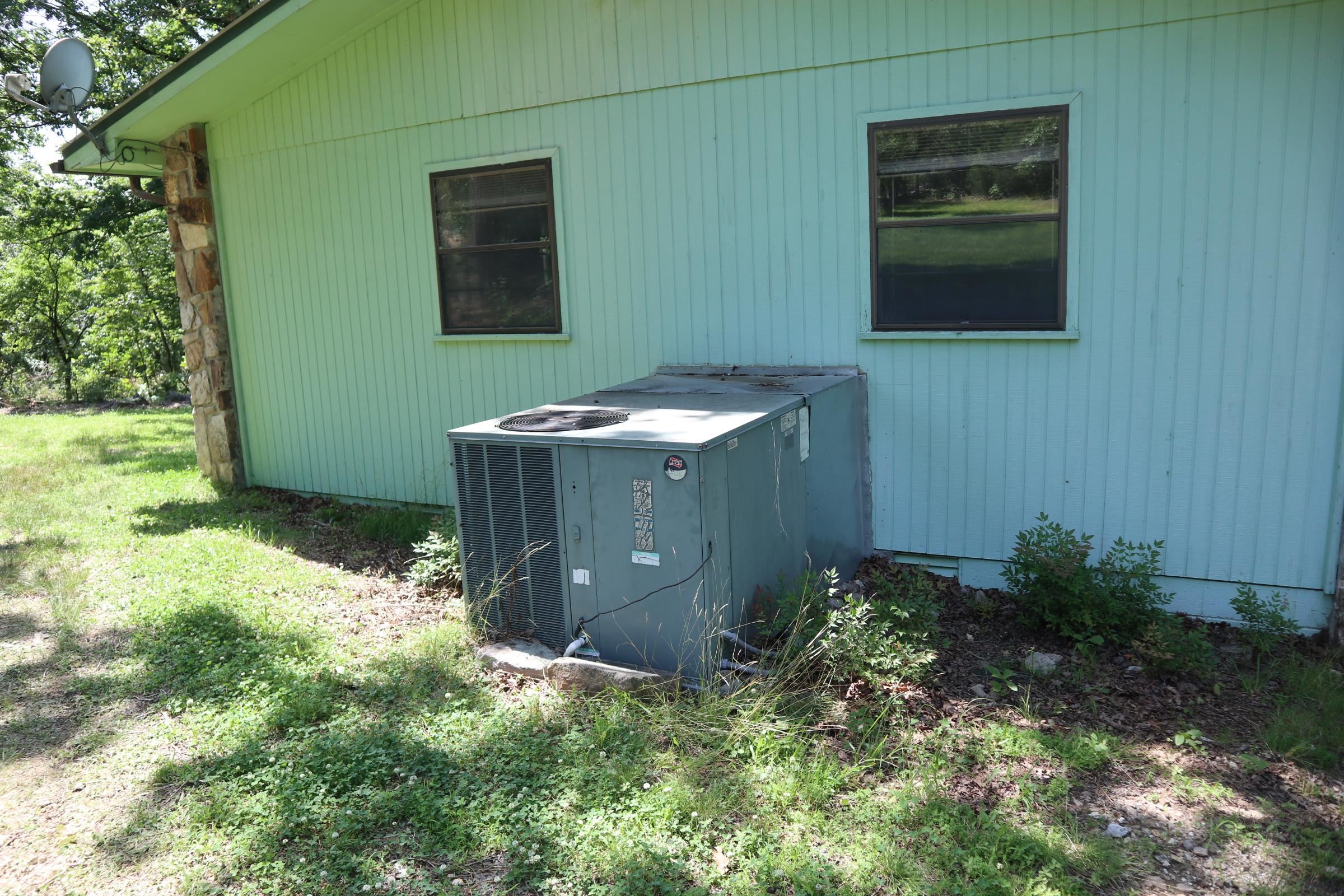 123 Greenbrook Trl  Salem, AR