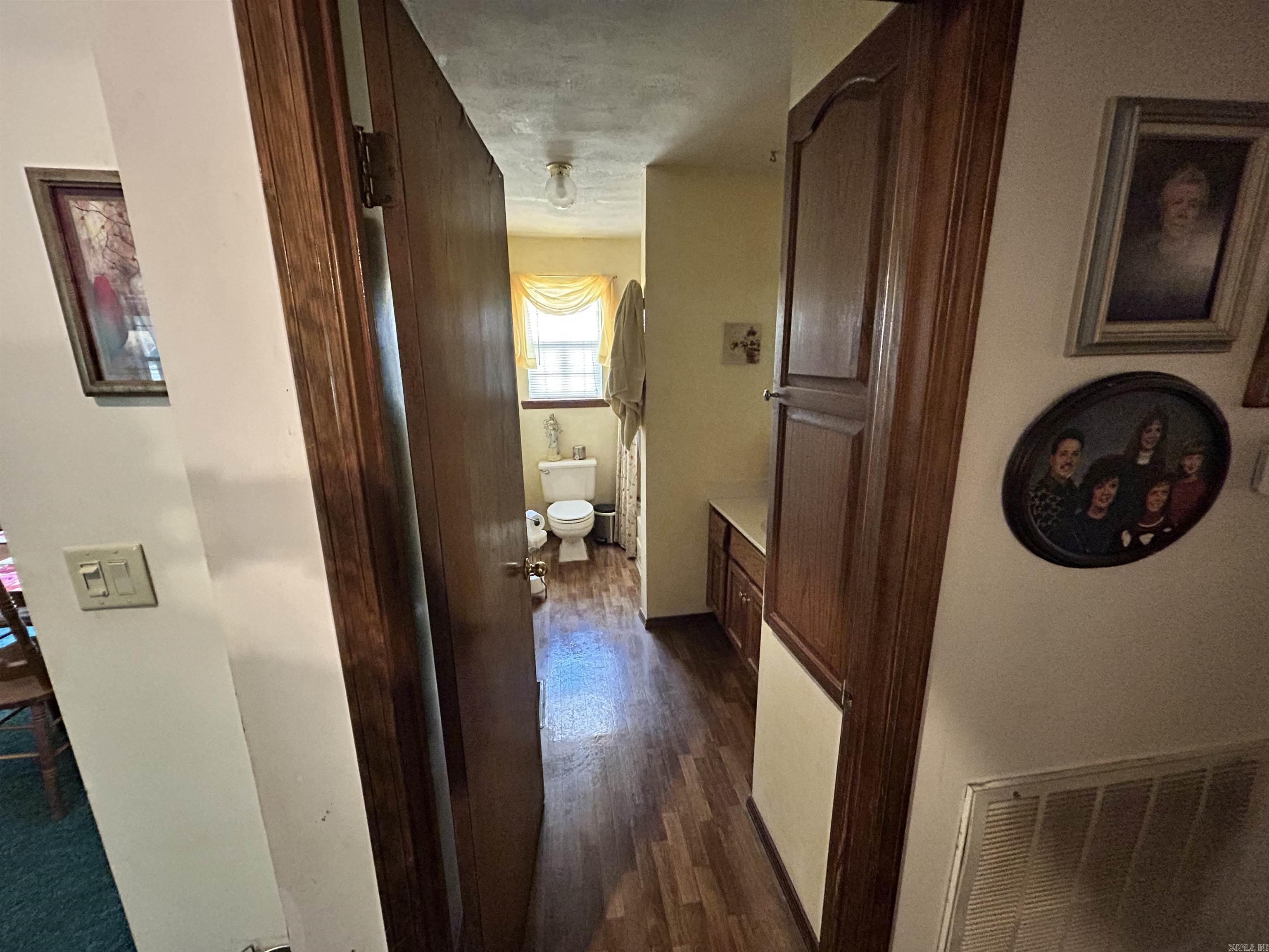 142 Meade  Clinton, AR
