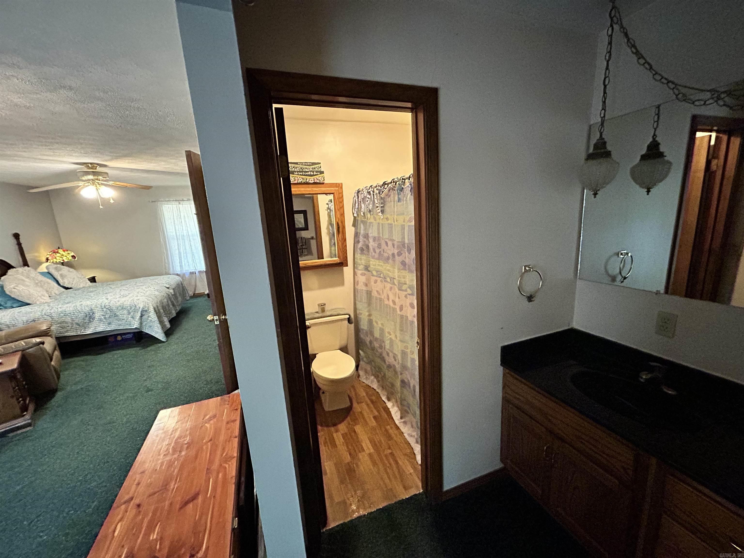 142 Meade  Clinton, AR