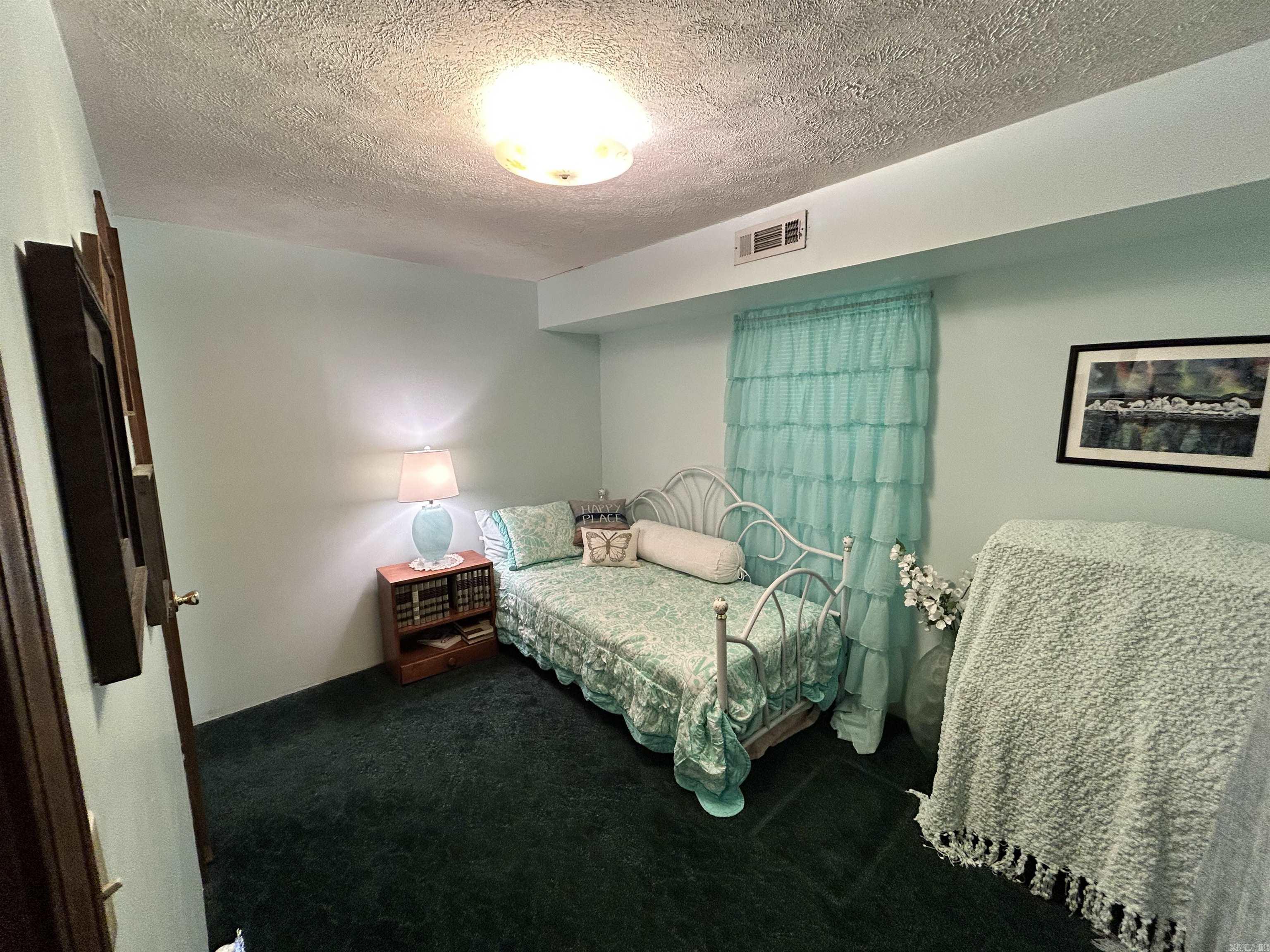 142 Meade  Clinton, AR
