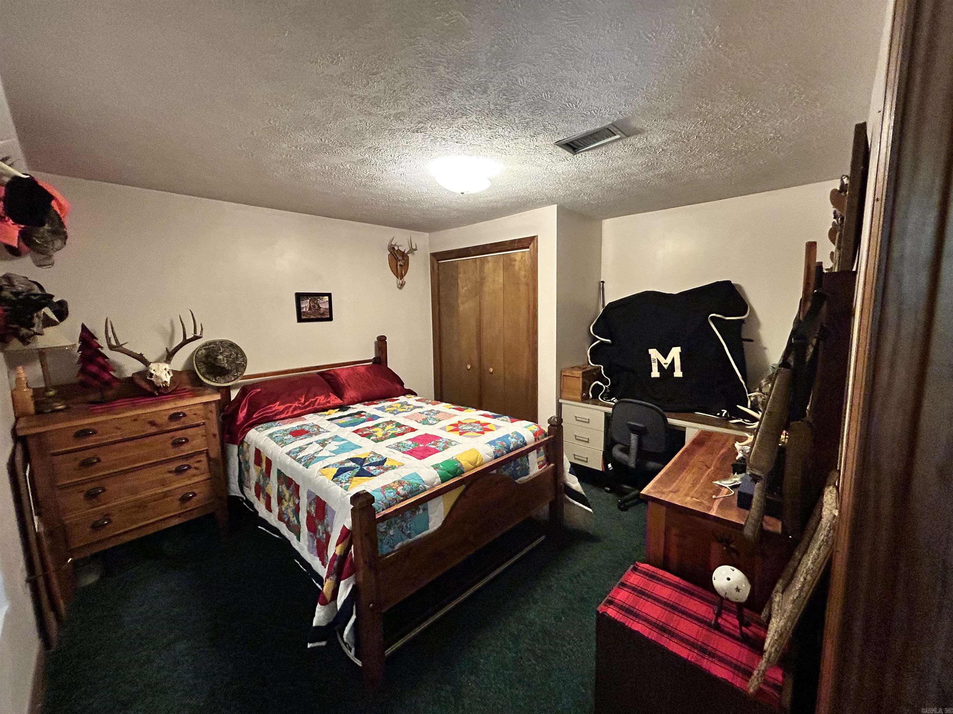 142 Meade  Clinton, AR