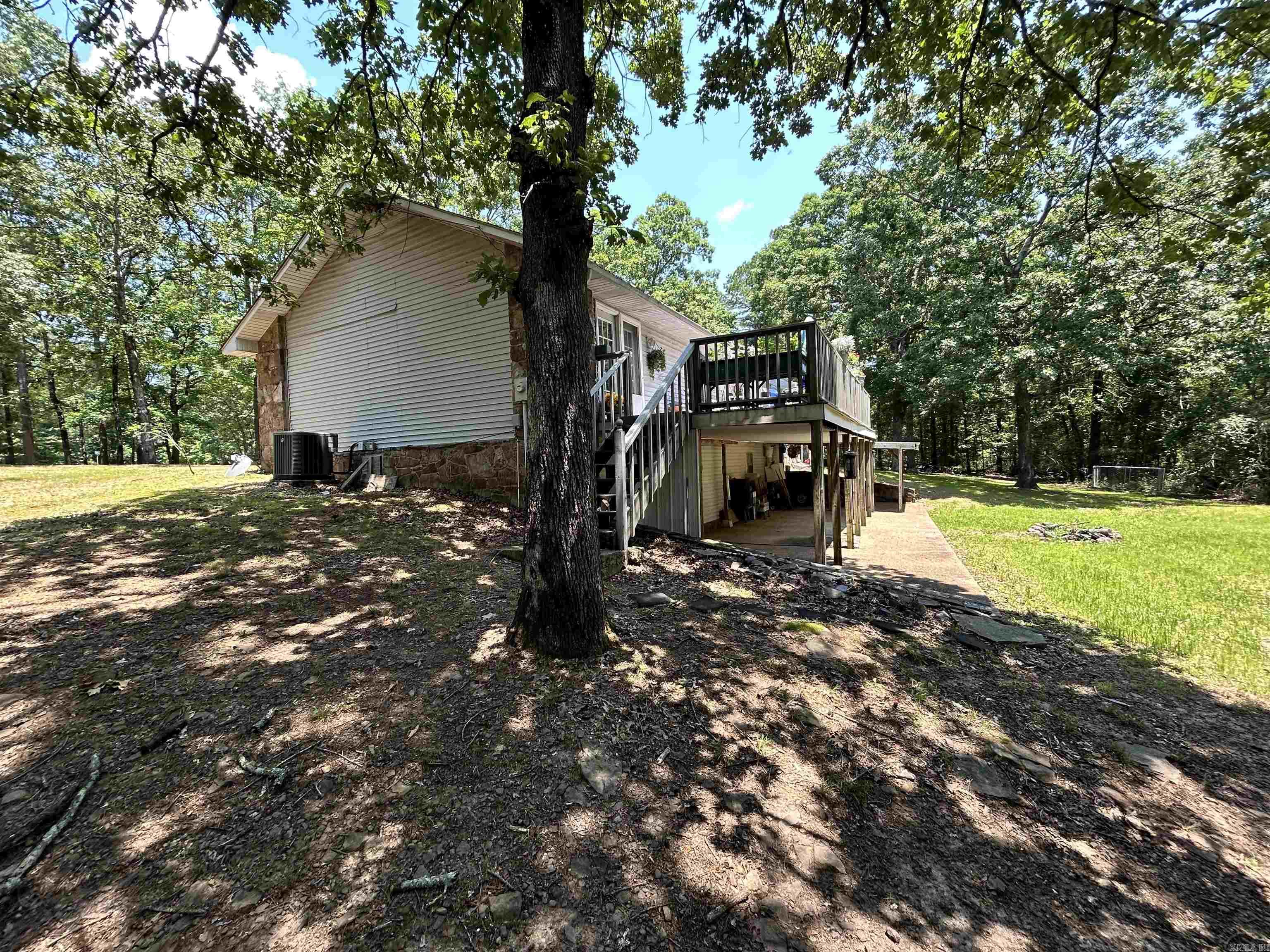 142 Meade  Clinton, AR