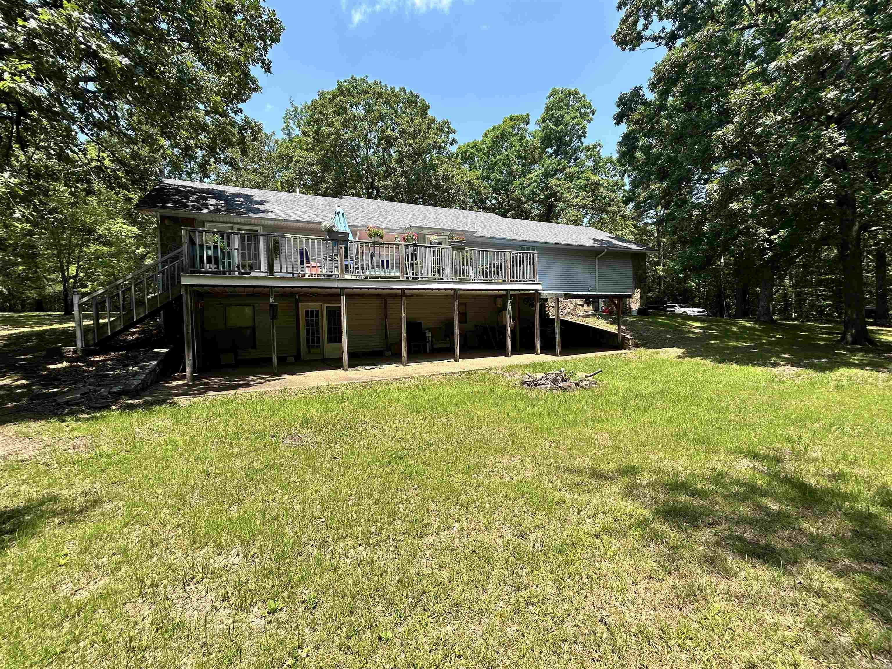 142 Meade  Clinton, AR