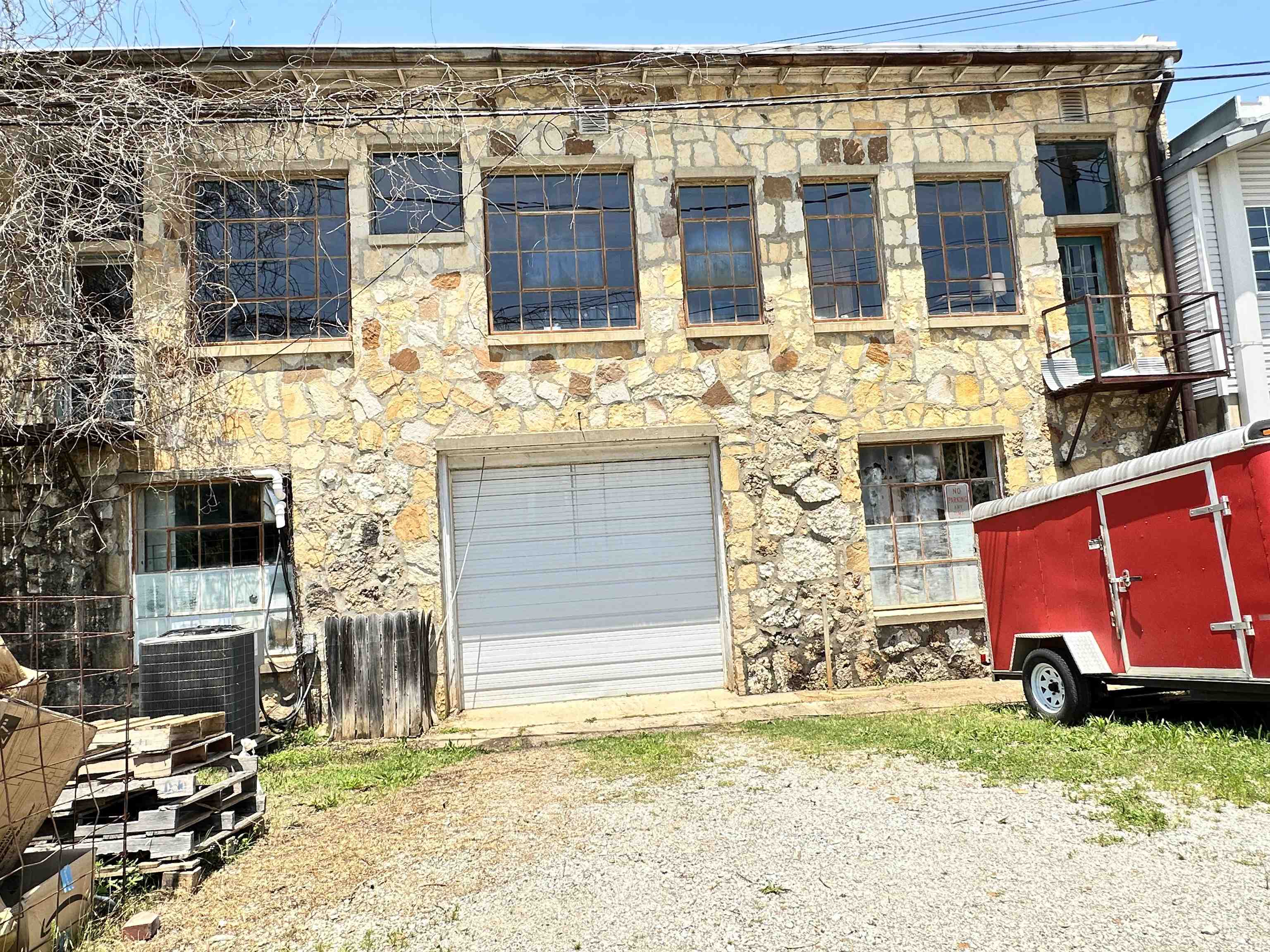 217 E main  Hardy, AR