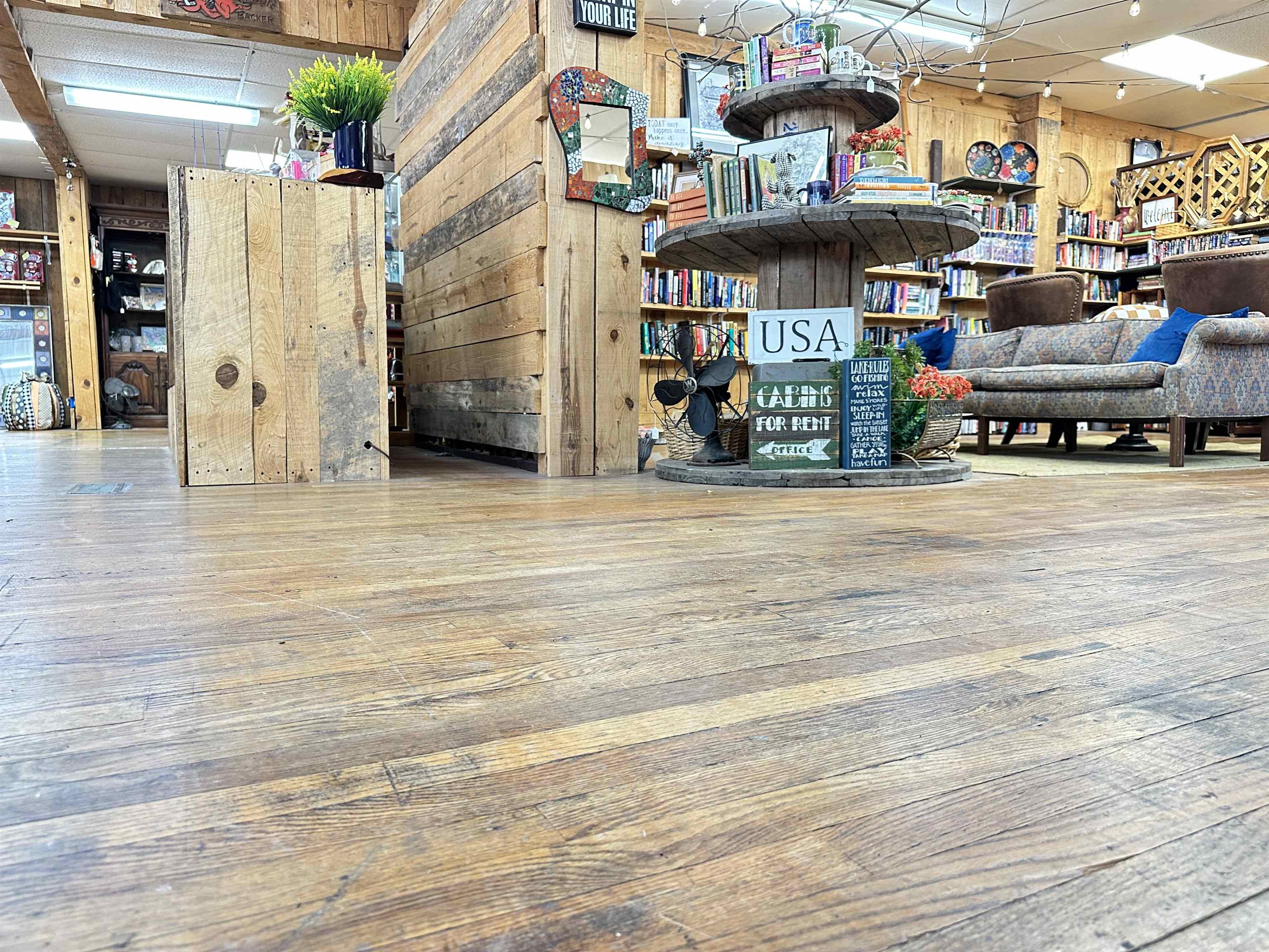 217 E main  Hardy, AR