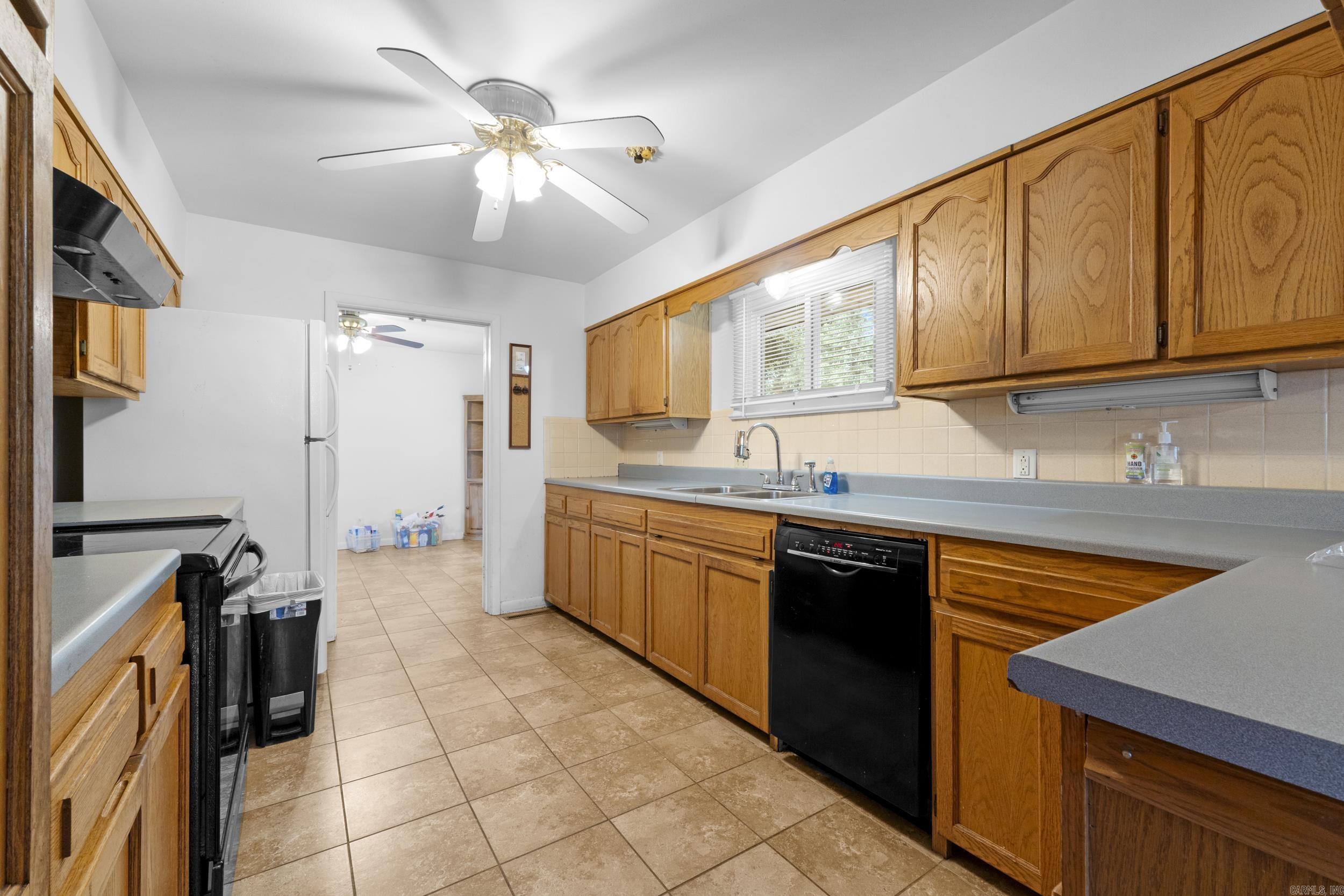 925 E 6th Street  Mountain Home, AR