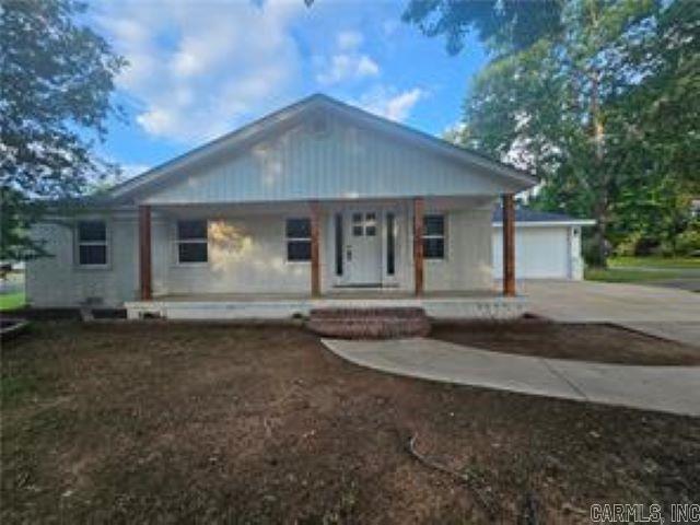 612 N Greenwich Ave  Russellville, AR