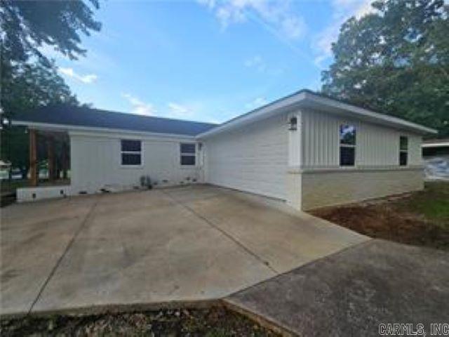612 N Greenwich Ave  Russellville, AR