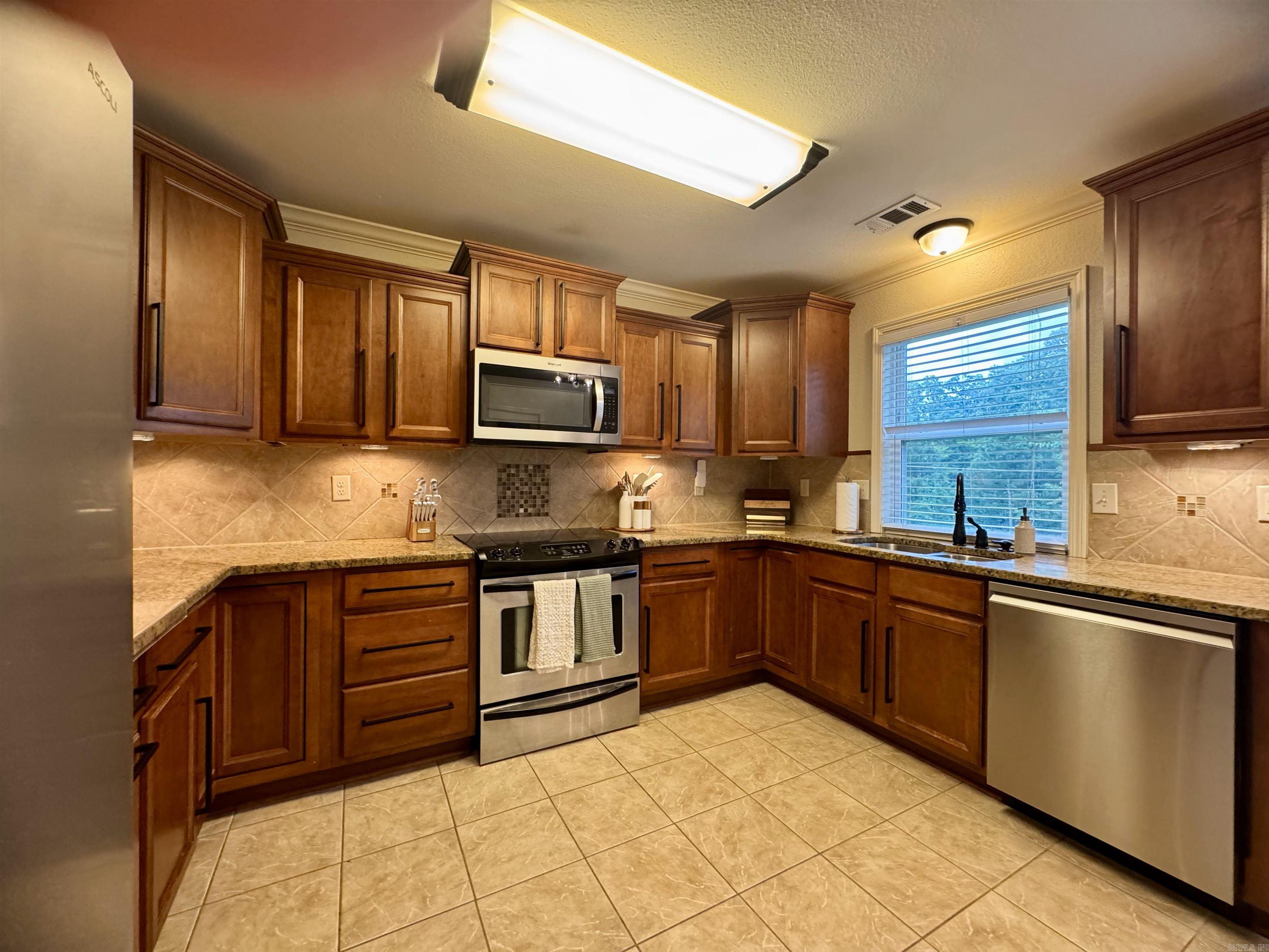 27806 S Sardis  Bauxite, AR