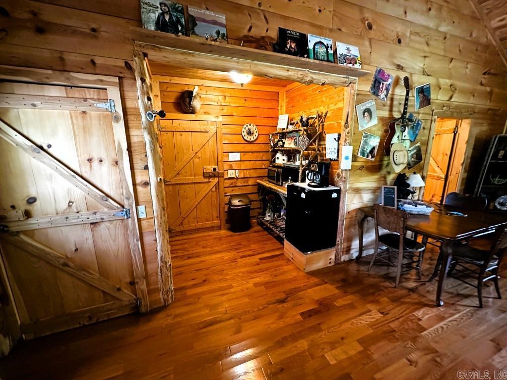 406 Cedar  Mountain View, AR
