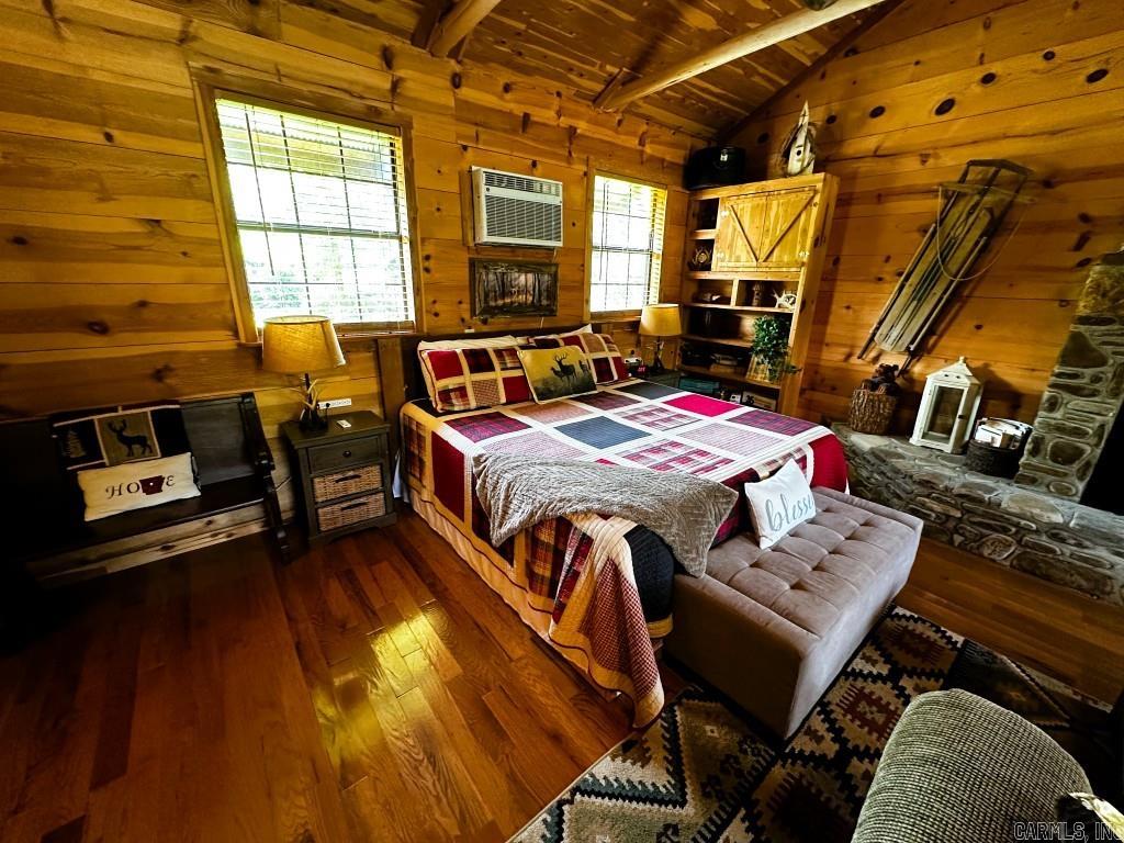 406 Cedar  Mountain View, AR