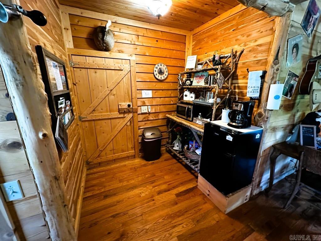406 Cedar  Mountain View, AR