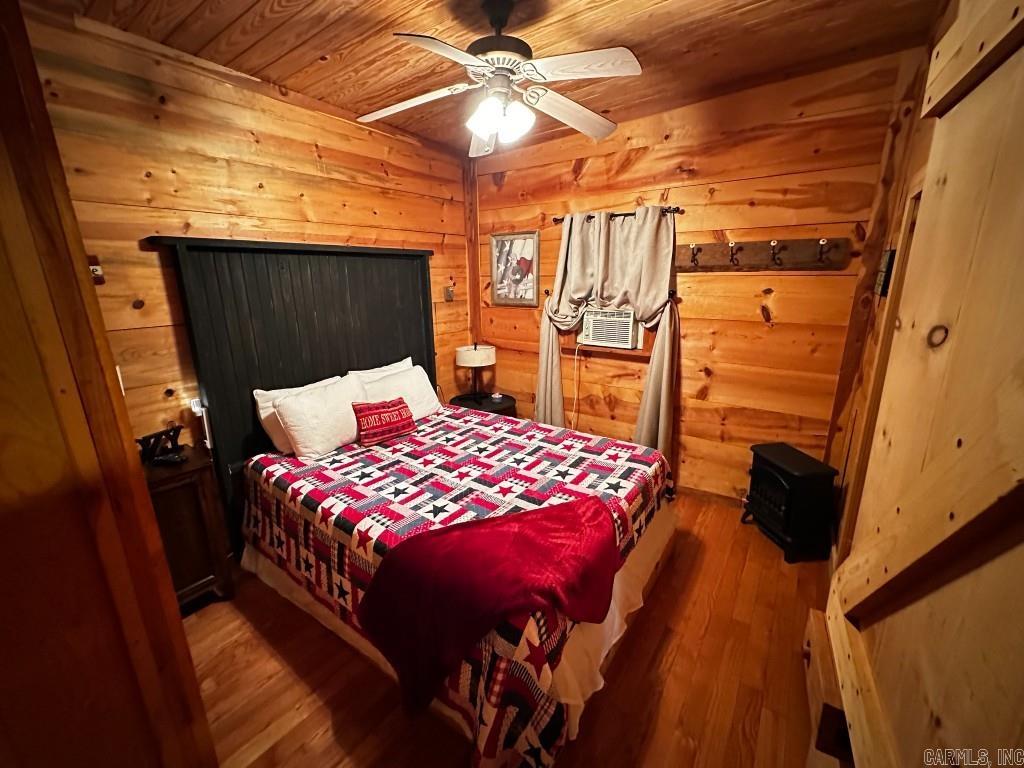 406 Cedar  Mountain View, AR