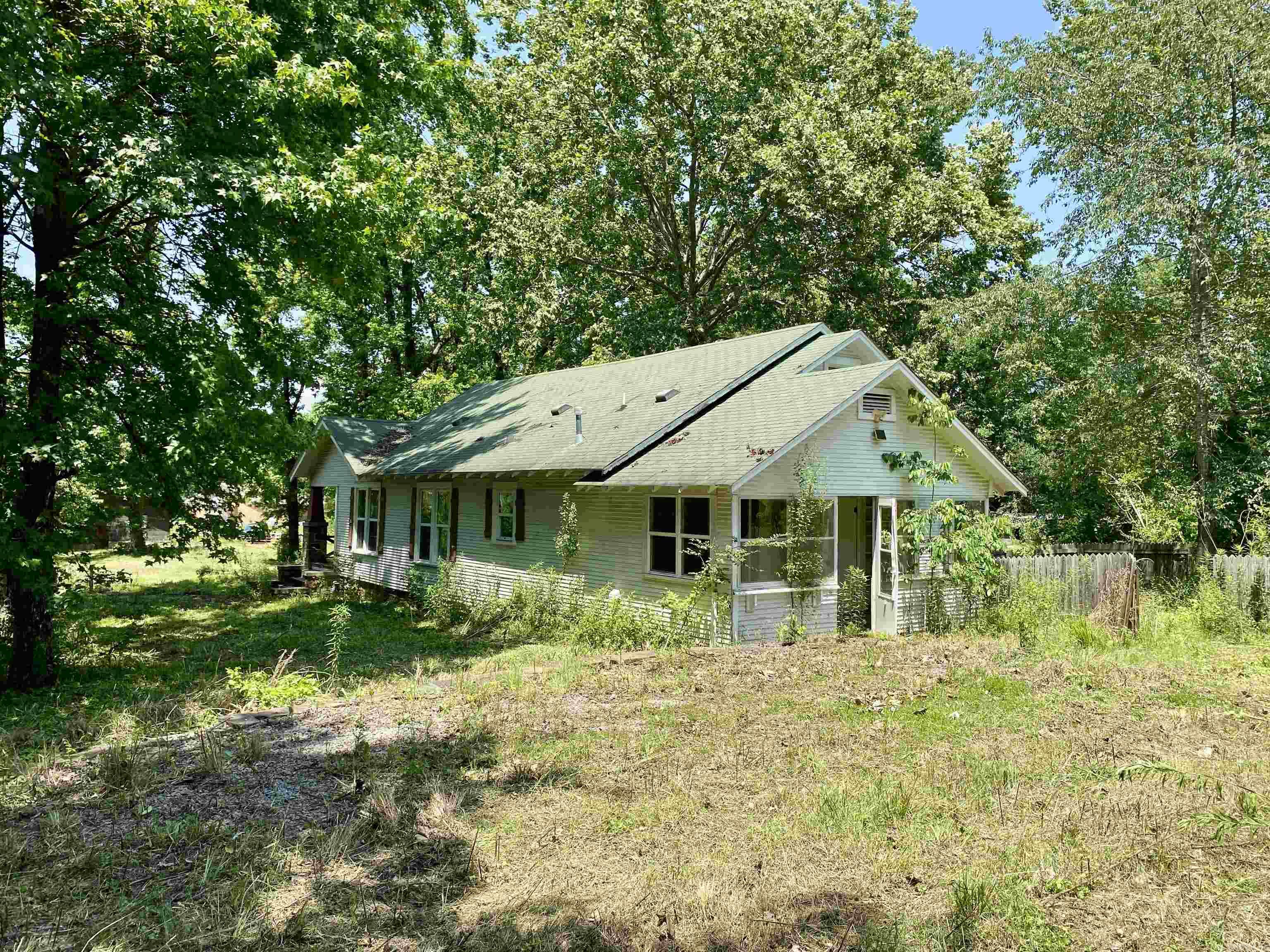 2767 E Main Street  Lamar, AR