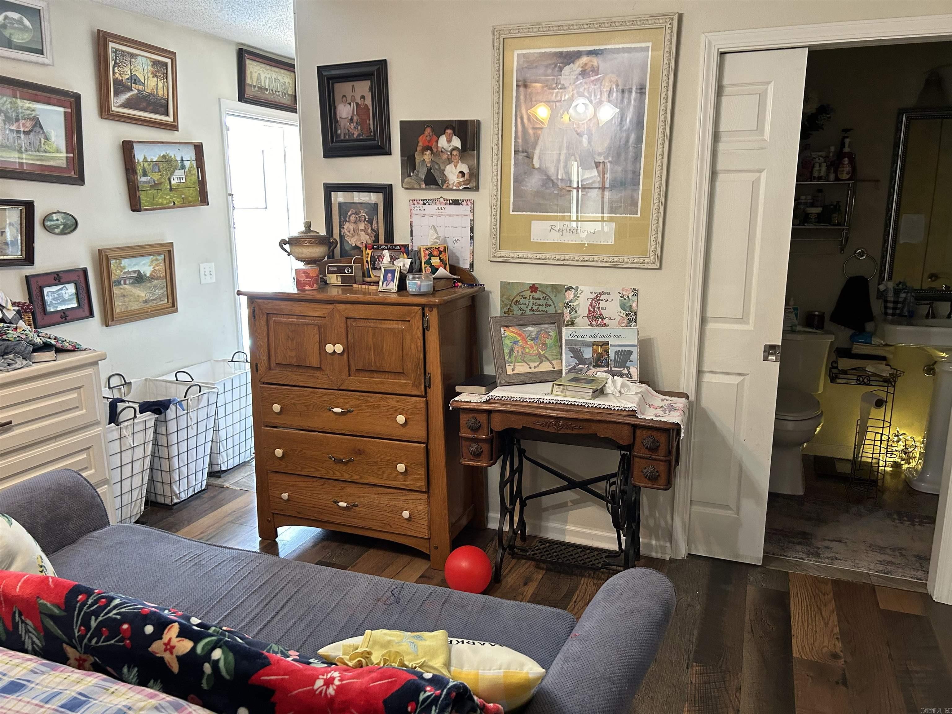 110 S Jeff Davis  Jacksonville, AR