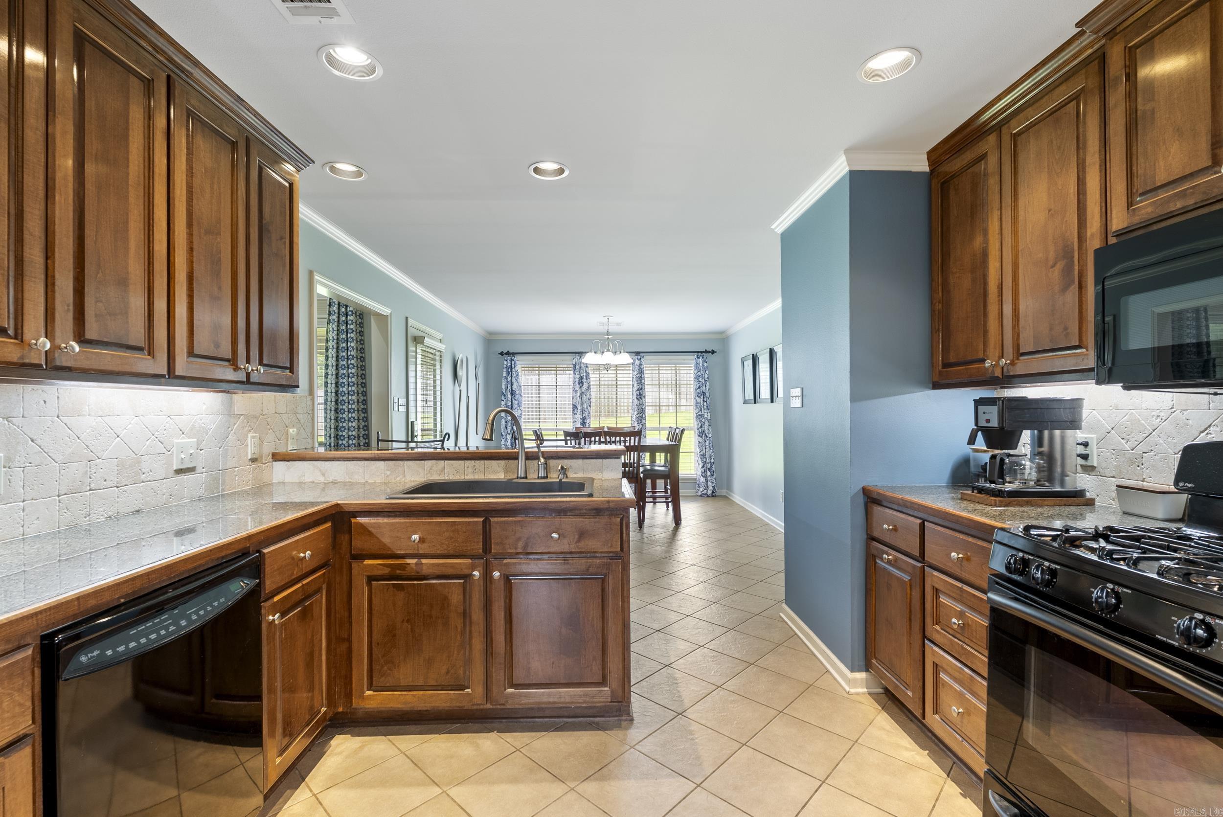 144 Summit Valley  Maumelle, AR