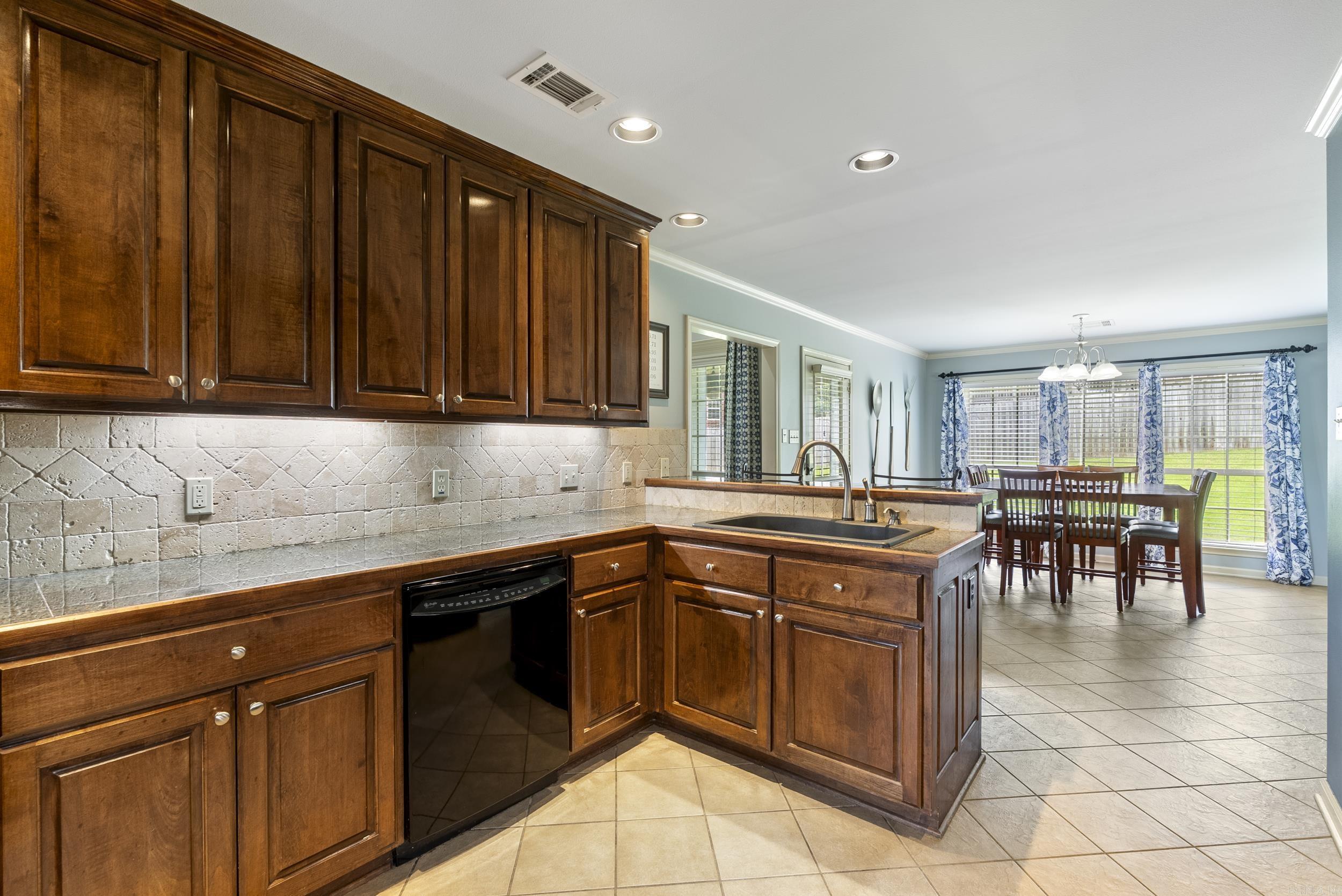 144 Summit Valley  Maumelle, AR
