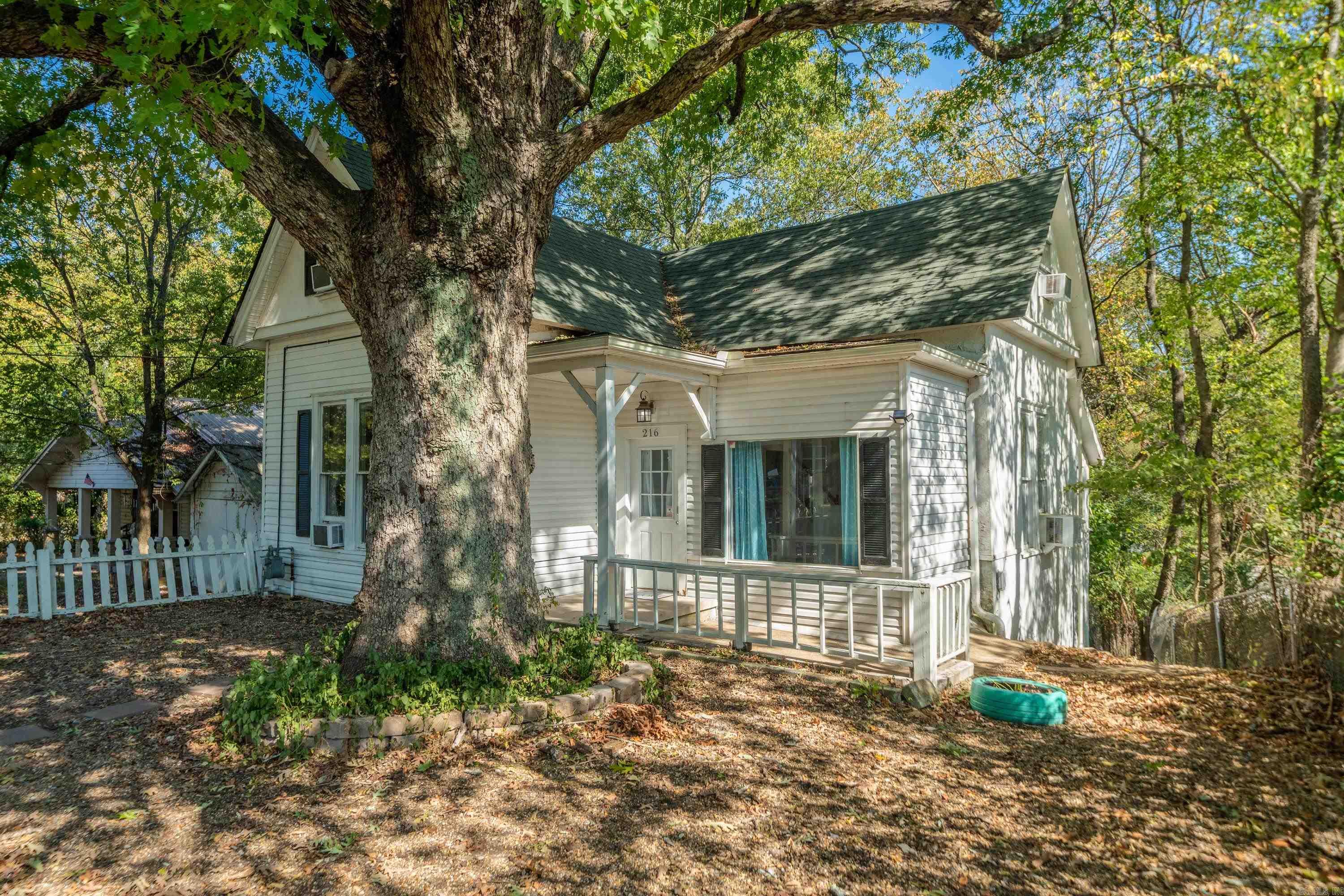 216 Elizabeth  Hot Springs, AR