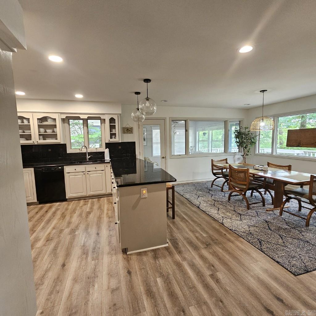 65 Alicante Way  Hot Springs Village, AR