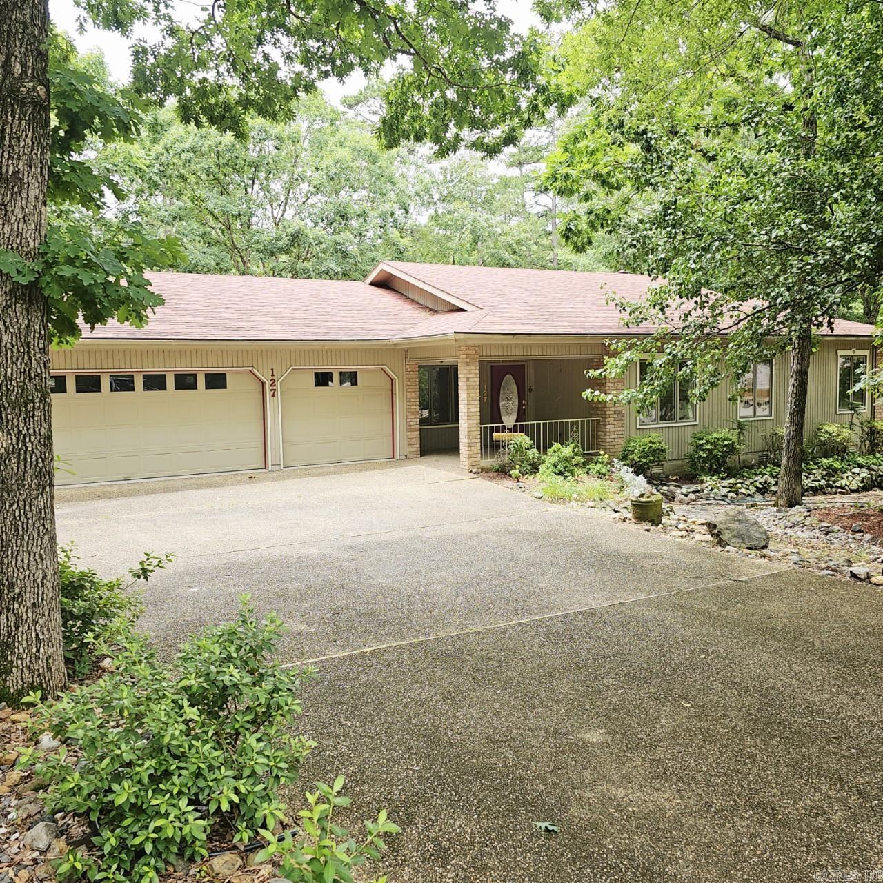 127 Cifuentes Way  Hot Springs Village, AR