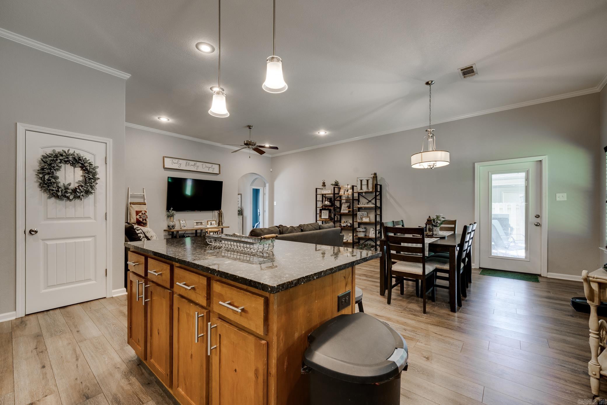 2040 Massee  Conway, AR