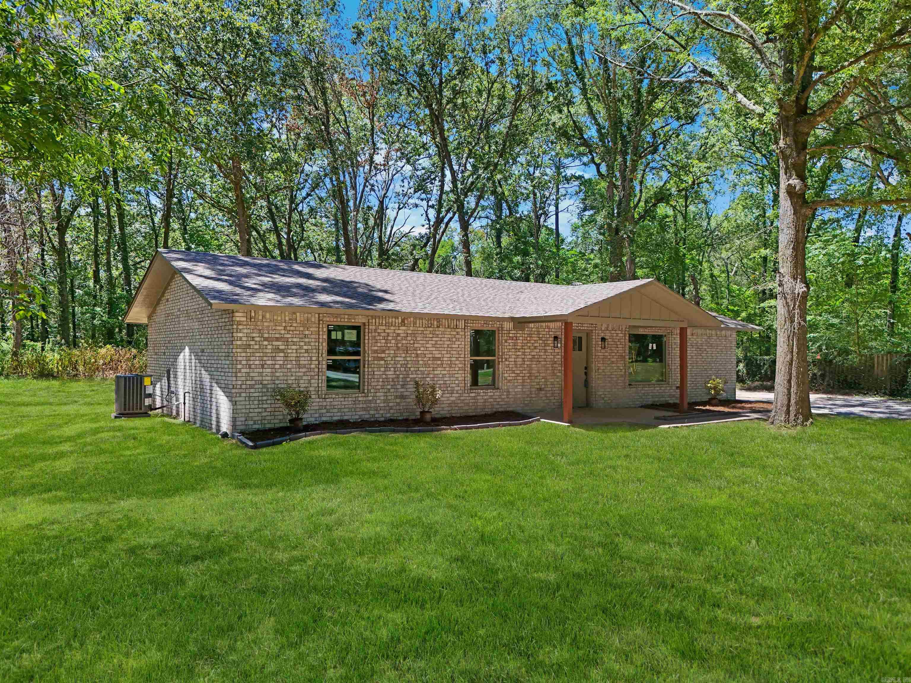 7 Palmer Drive Conway, AR 72032