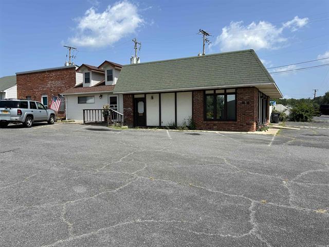 110 S Jeff Davis  Jacksonville, AR