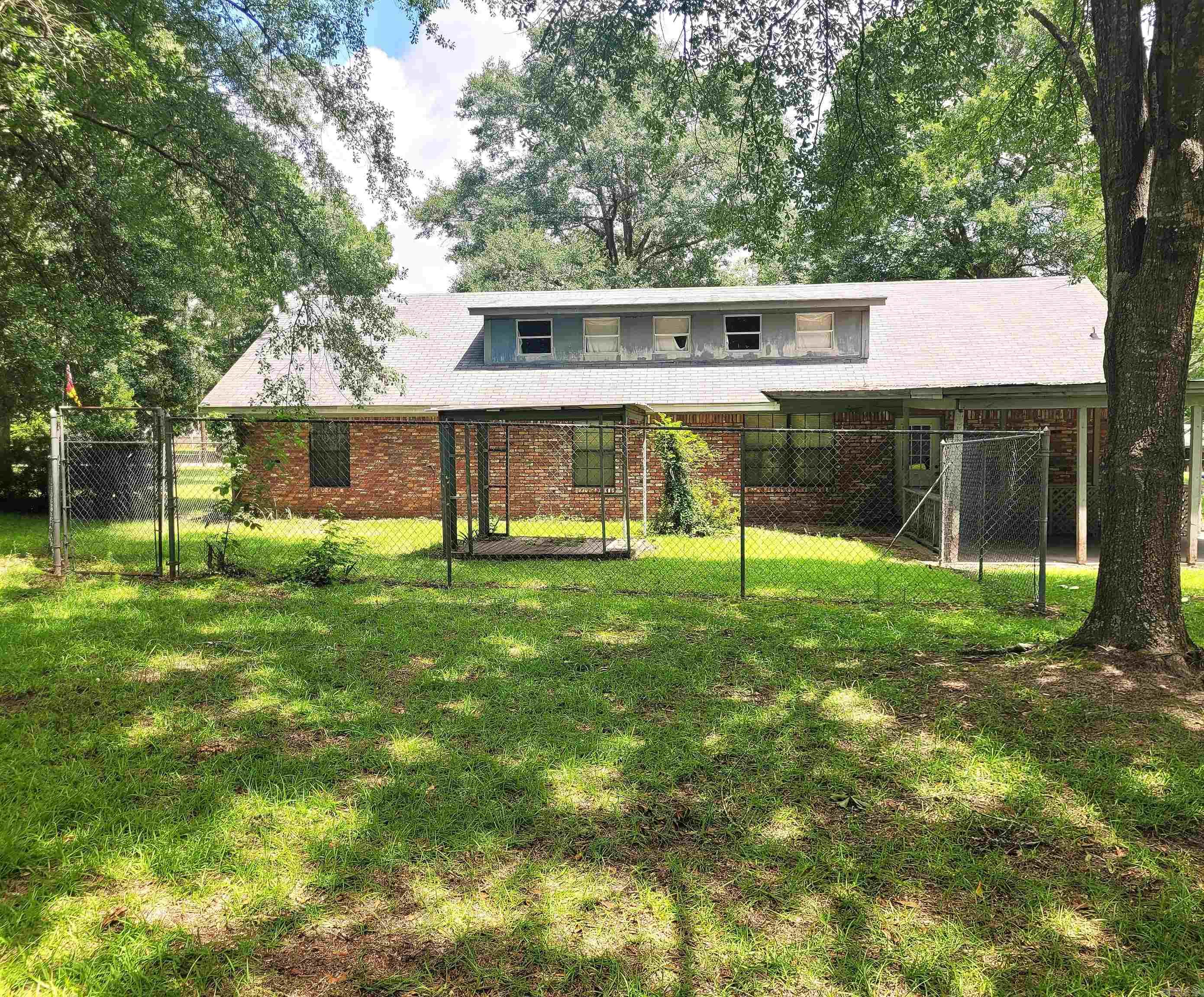 1622 Parkers Chapel Rd.  El Dorado, AR